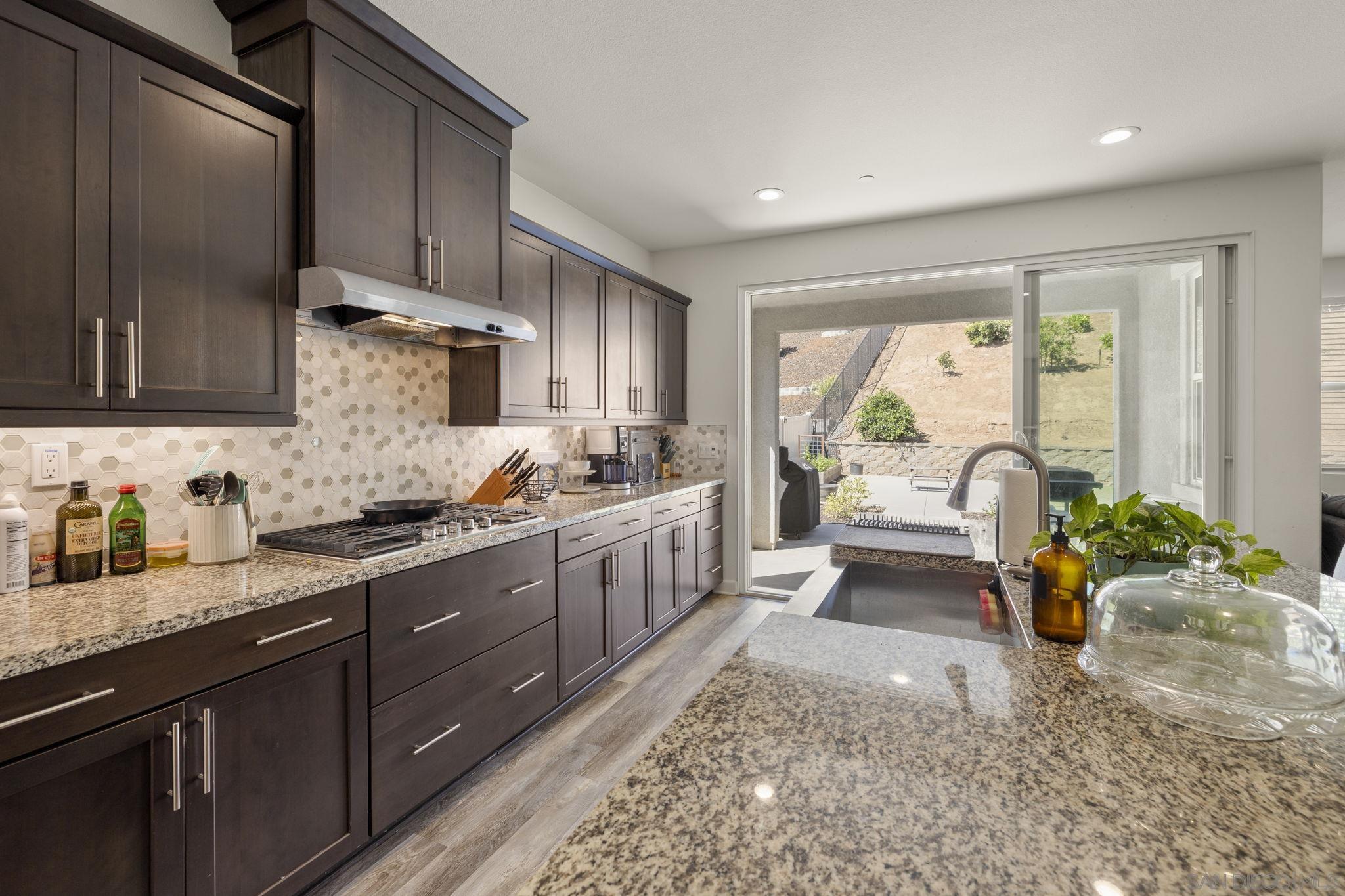 Detail Gallery Image 17 of 63 For 3029  via De Todos Santos, Fallbrook,  CA 92028 - 4 Beds | 3 Baths