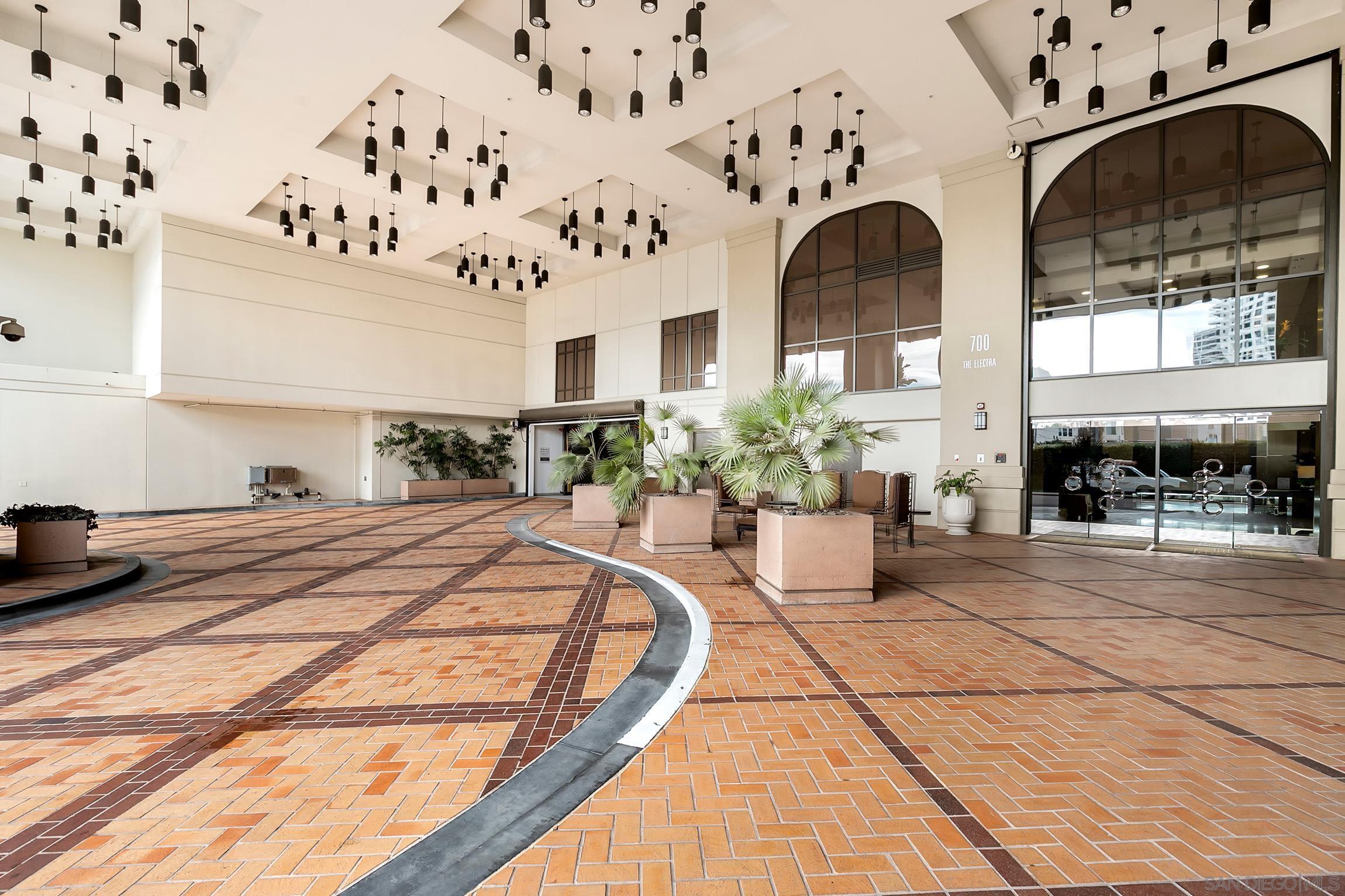 Detail Gallery Image 30 of 45 For 700 W E Street  #1001,  San Diego,  CA 92101 - 3 Beds | 2 Baths