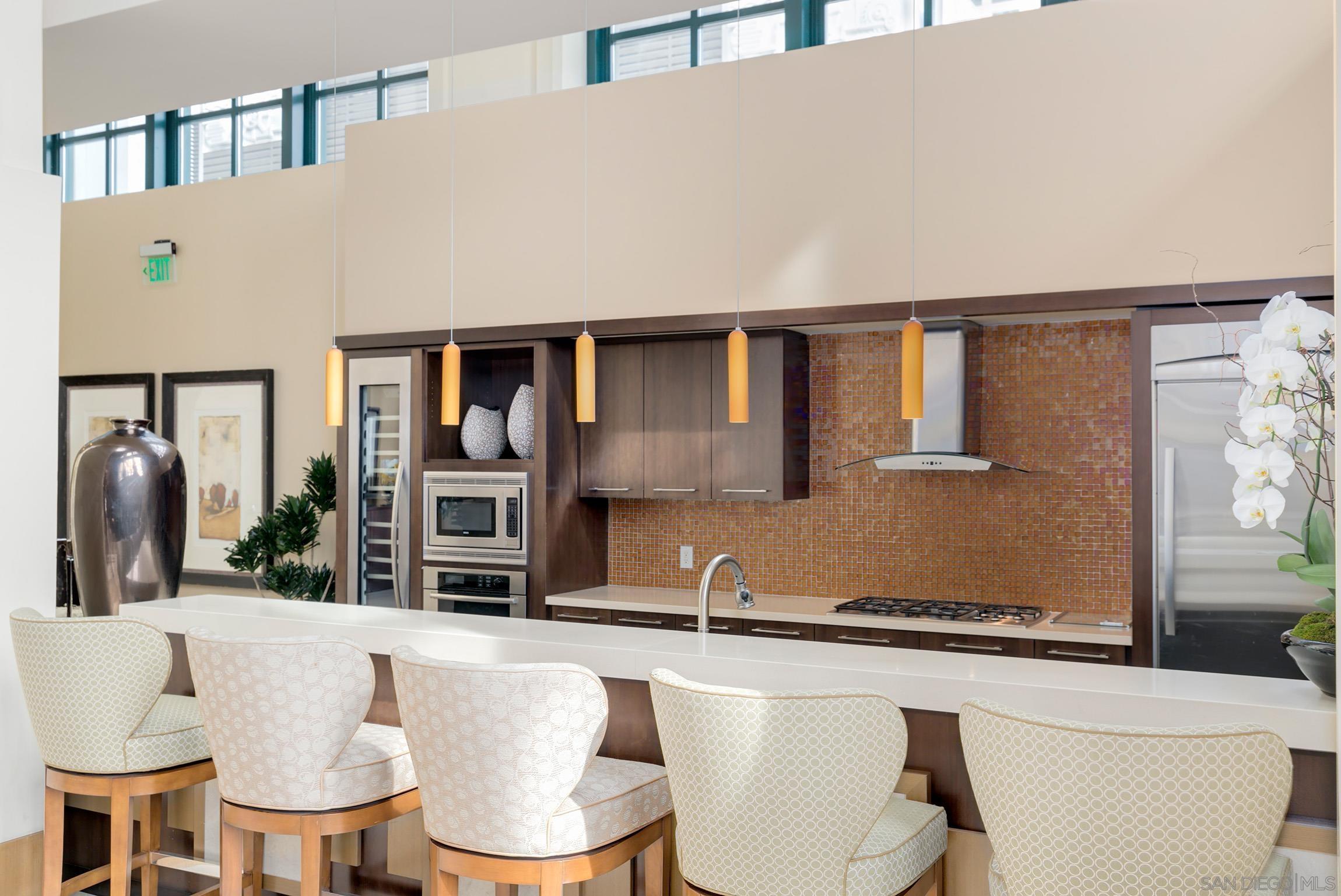 Detail Gallery Image 33 of 45 For 700 W E Street  #1001,  San Diego,  CA 92101 - 3 Beds | 2 Baths