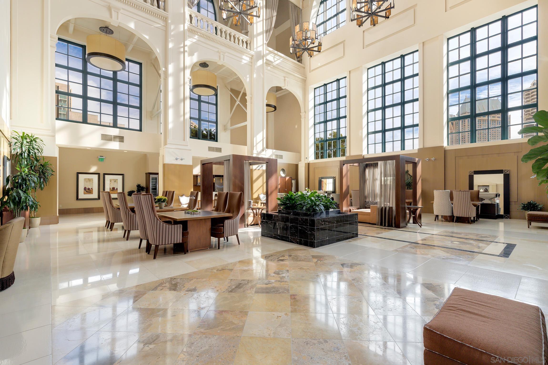 Detail Gallery Image 35 of 45 For 700 W E Street  #1001,  San Diego,  CA 92101 - 3 Beds | 2 Baths