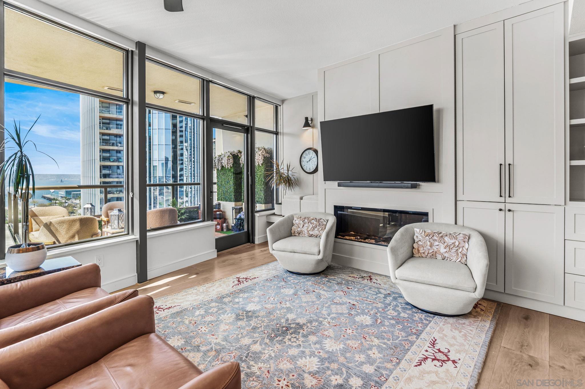 Detail Gallery Image 5 of 45 For 700 W E Street  #1001,  San Diego,  CA 92101 - 3 Beds | 2 Baths