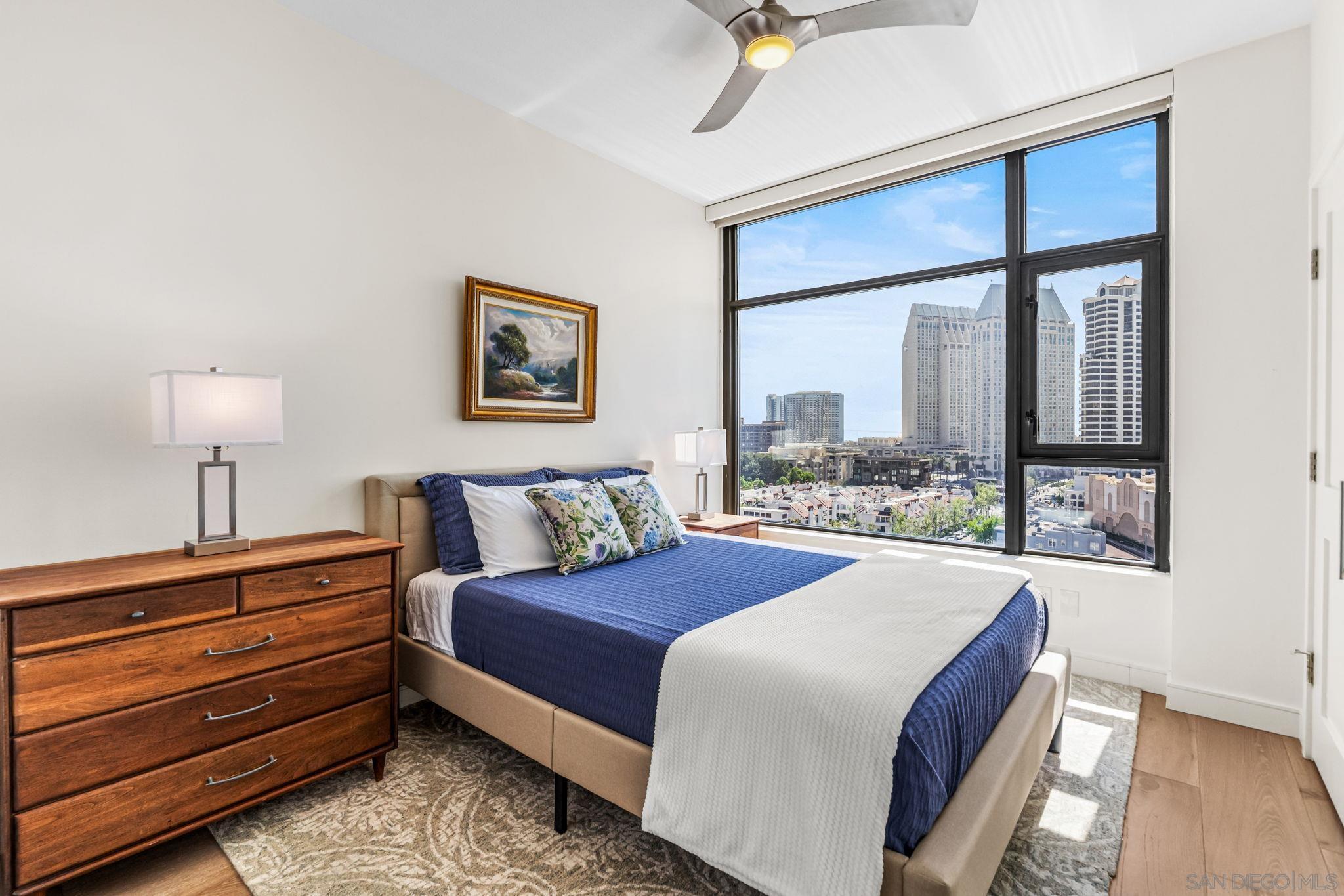 Detail Gallery Image 10 of 45 For 700 W E Street  #1001,  San Diego,  CA 92101 - 3 Beds | 2 Baths