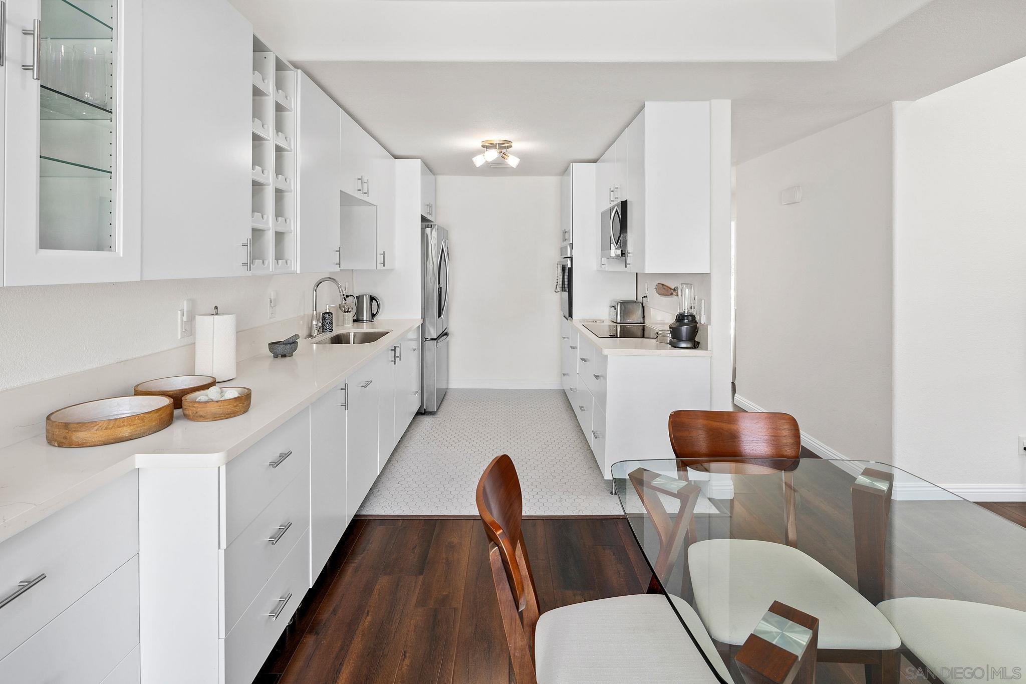 Detail Gallery Image 2 of 28 For 9985  Scripps Westview Way  #41,  San Diego,  CA 92131 - 2 Beds | 2 Baths