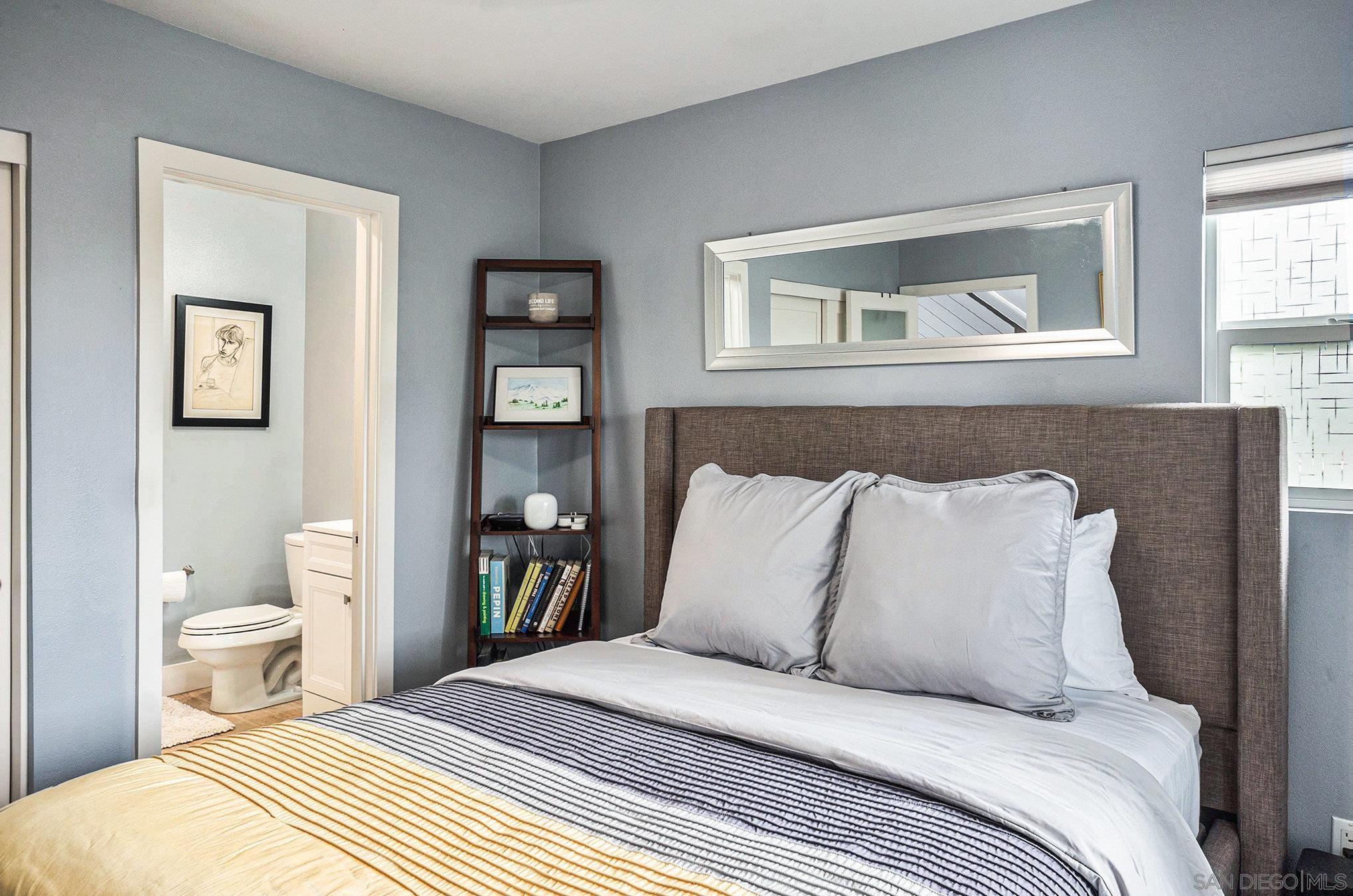 Detail Gallery Image 17 of 30 For 2440  via Alta, San Diego,  CA 92108 - 2 Beds | 2/1 Baths