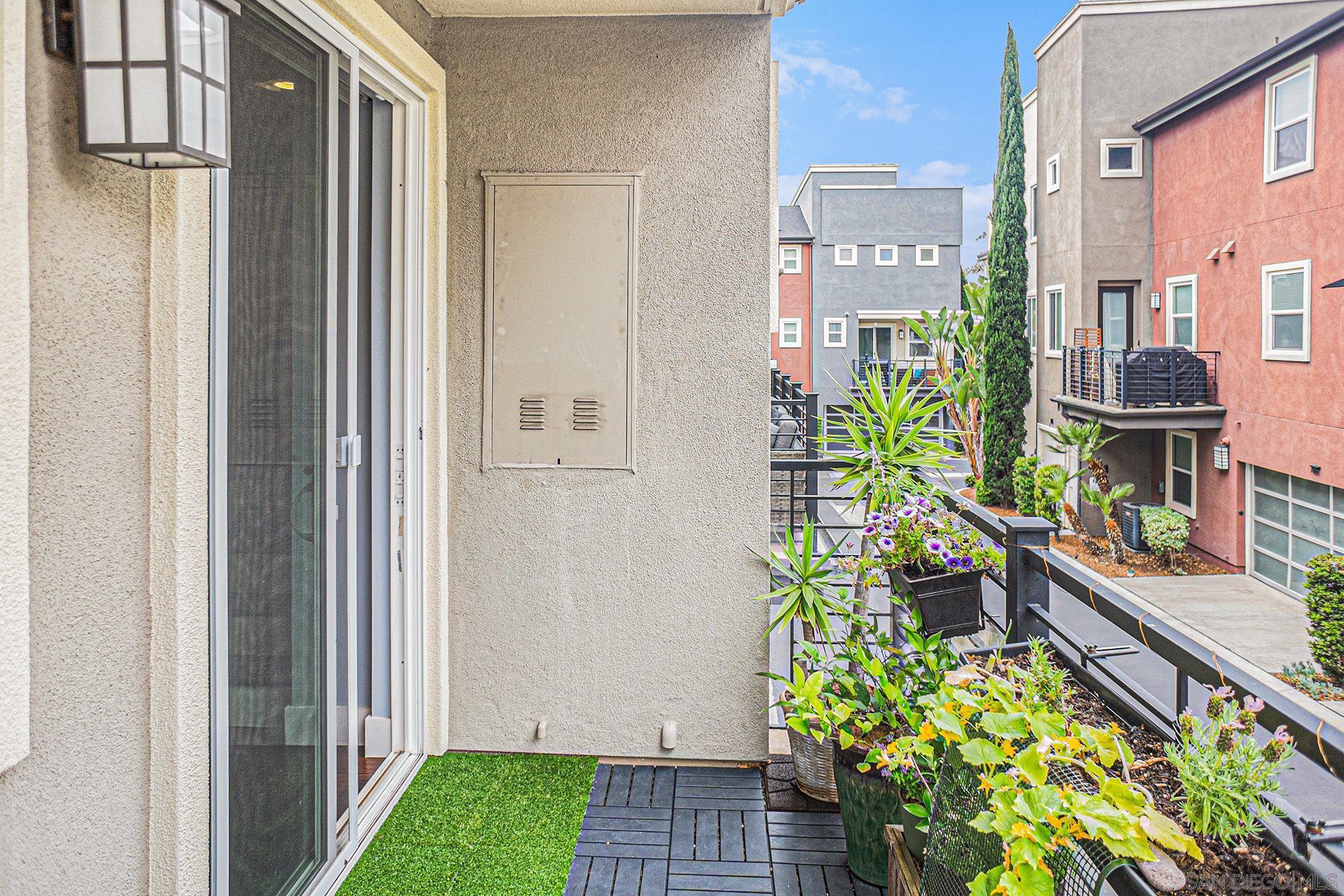 Detail Gallery Image 37 of 63 For 2440  via Alta, San Diego,  CA 92108 - 2 Beds | 2/1 Baths