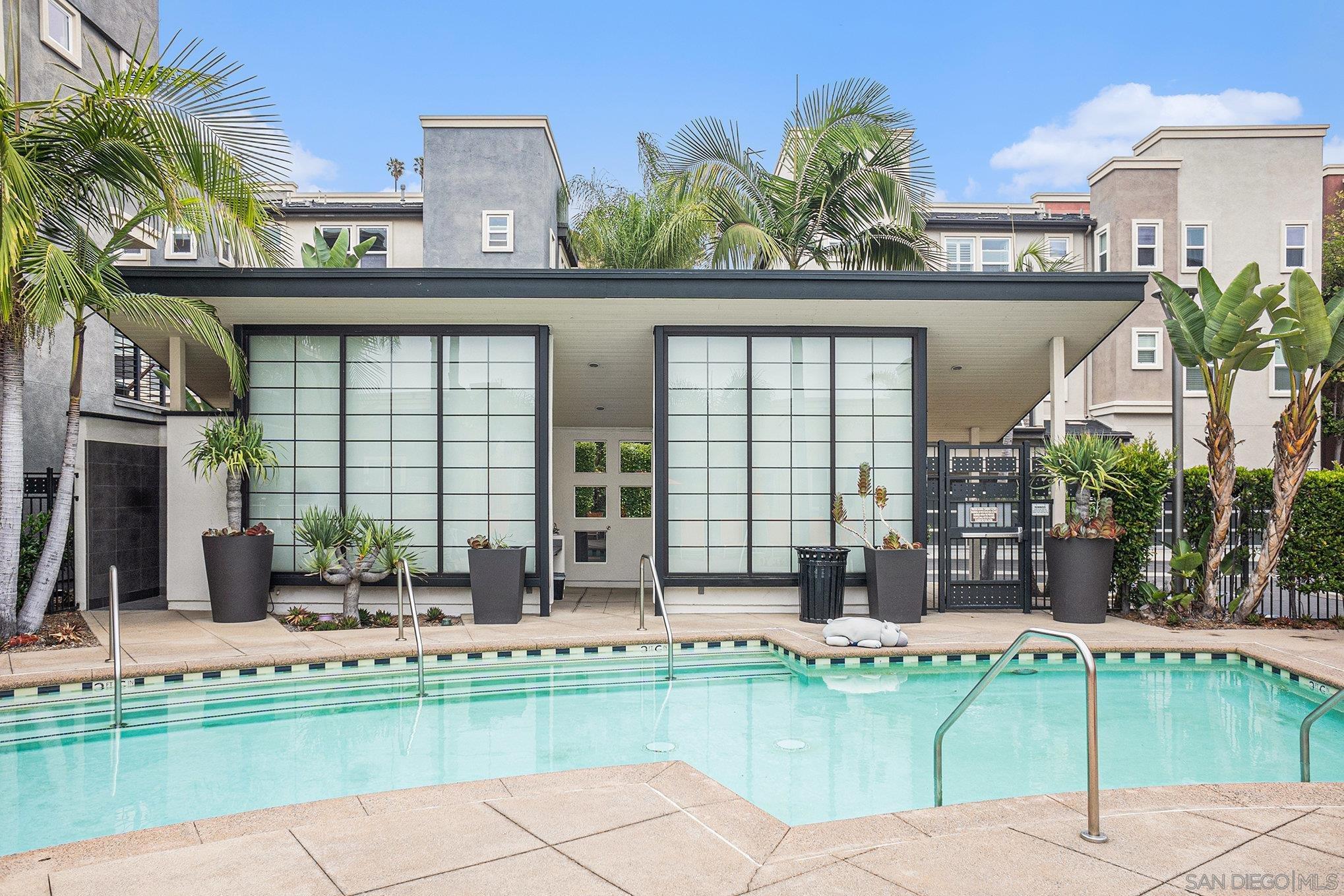 Detail Gallery Image 44 of 63 For 2440  via Alta, San Diego,  CA 92108 - 2 Beds | 2/1 Baths