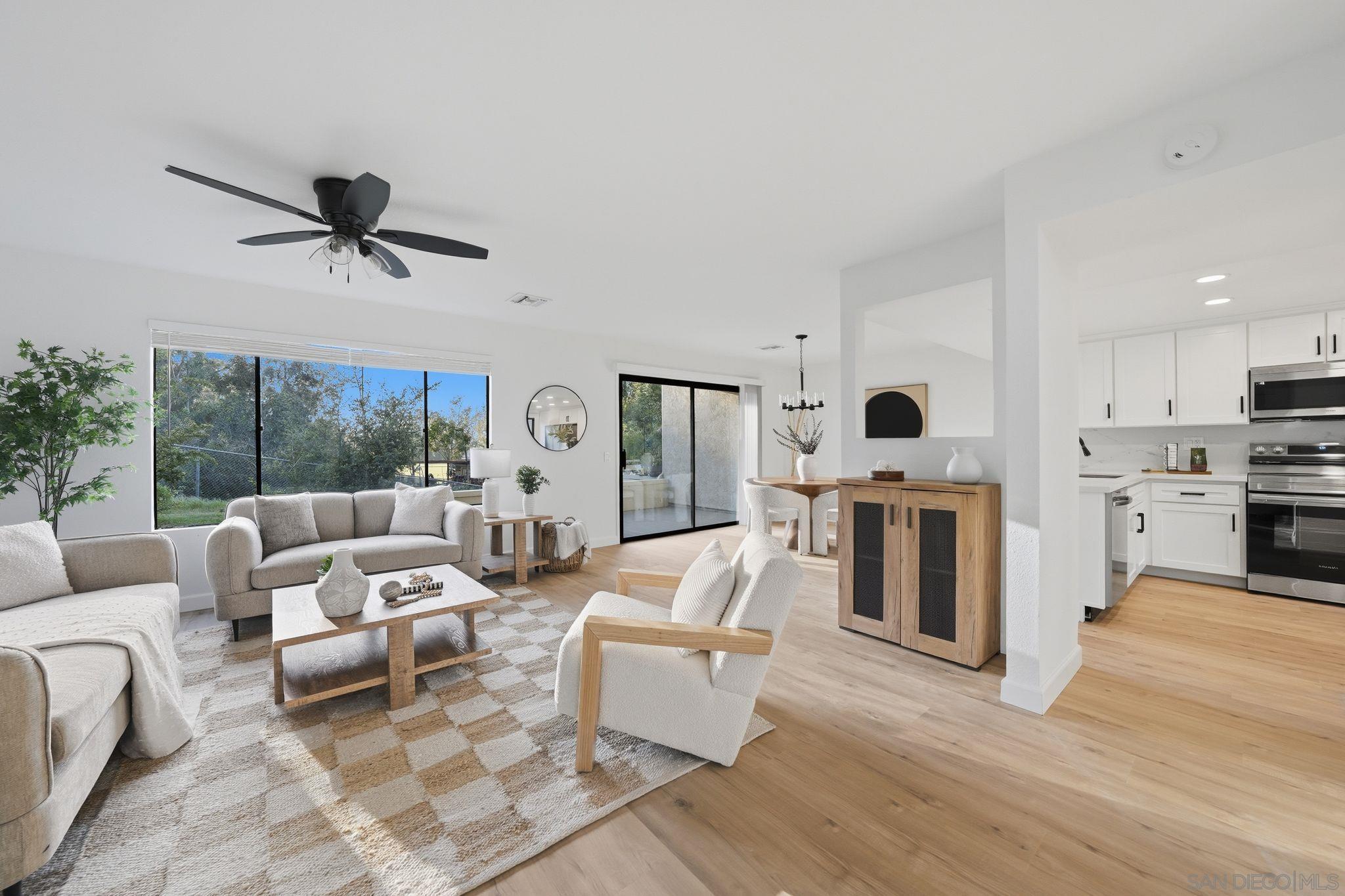 Detail Gallery Image 2 of 47 For 10450  Ridgewater Ln, San Diego,  CA 92131 - 2 Beds | 2/1 Baths