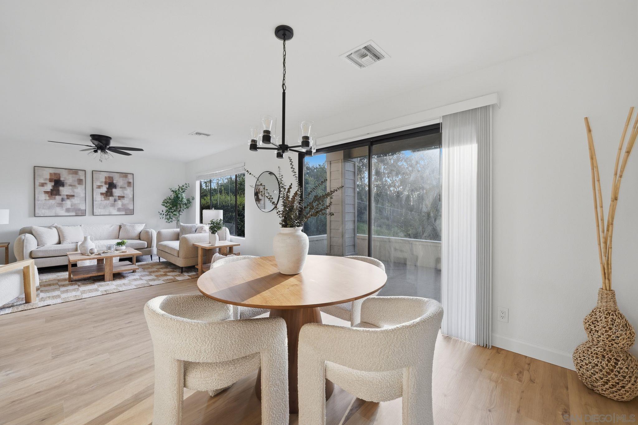 Detail Gallery Image 14 of 47 For 10450  Ridgewater Ln, San Diego,  CA 92131 - 2 Beds | 2/1 Baths