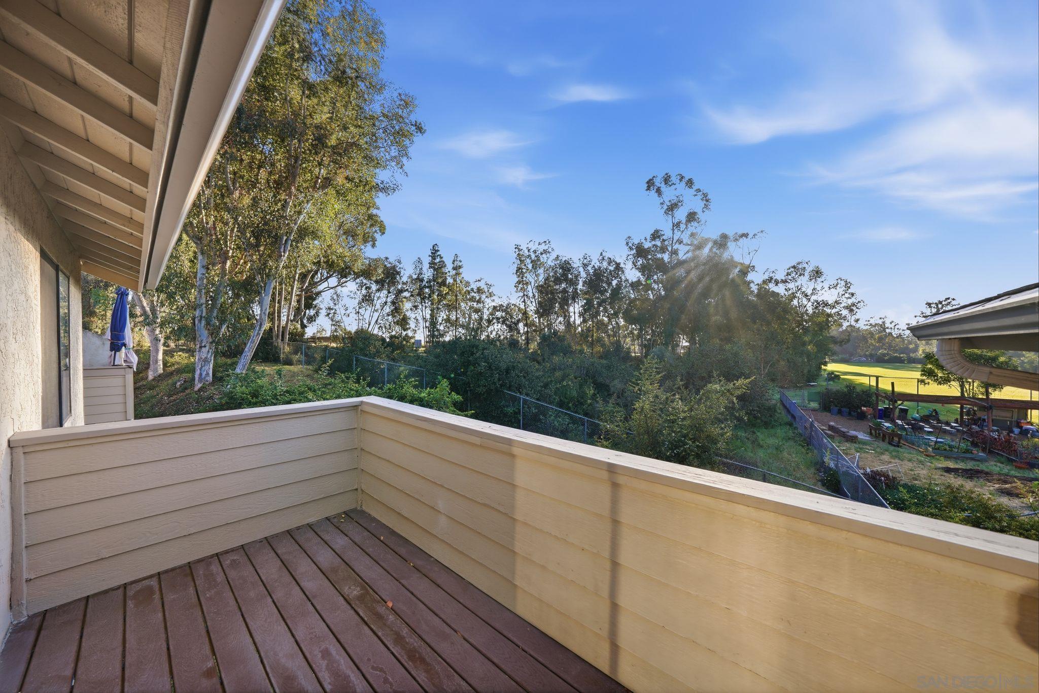 Detail Gallery Image 21 of 47 For 10450  Ridgewater Ln, San Diego,  CA 92131 - 2 Beds | 2/1 Baths