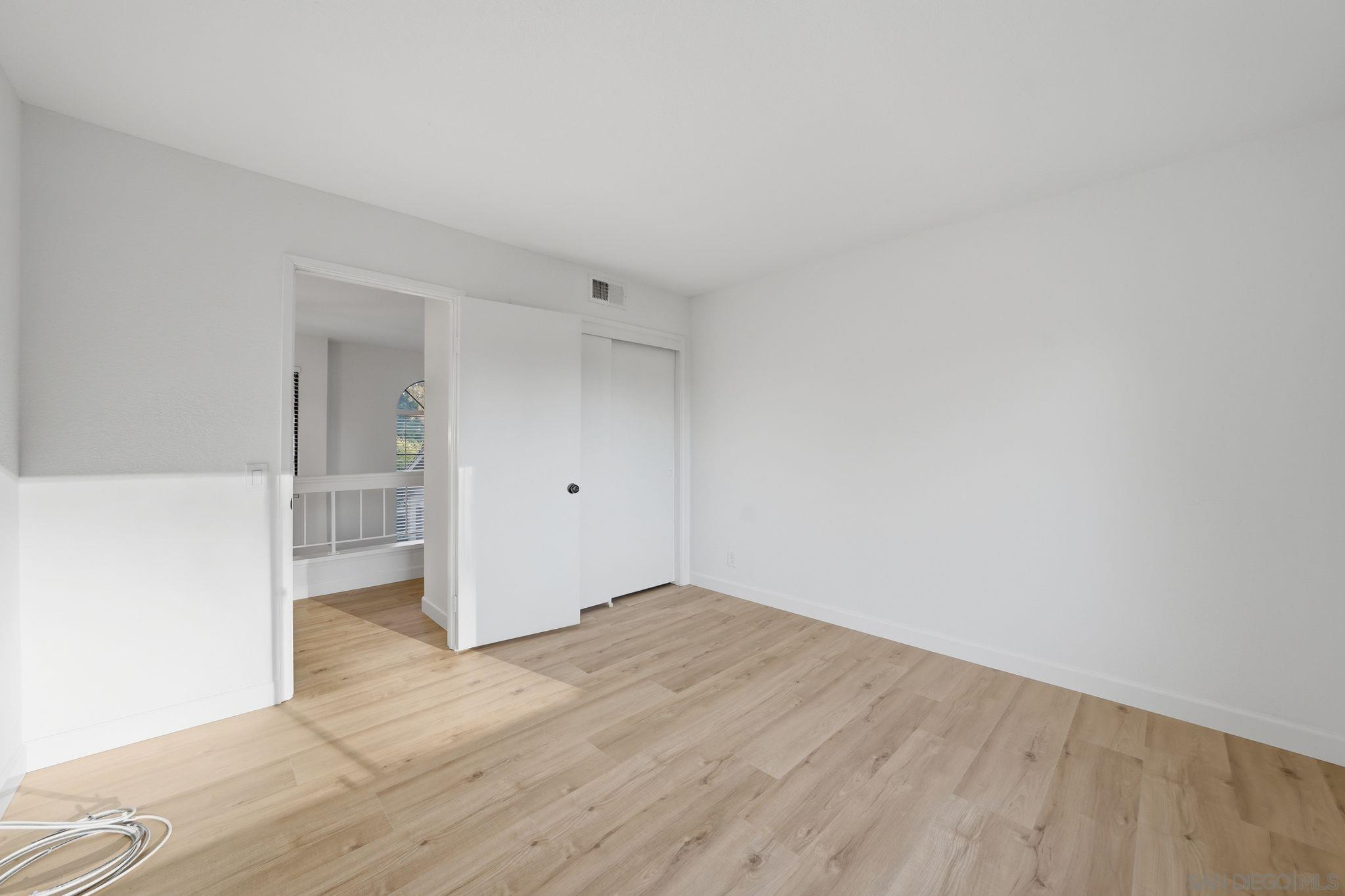 Detail Gallery Image 28 of 47 For 10450  Ridgewater Ln, San Diego,  CA 92131 - 2 Beds | 2/1 Baths