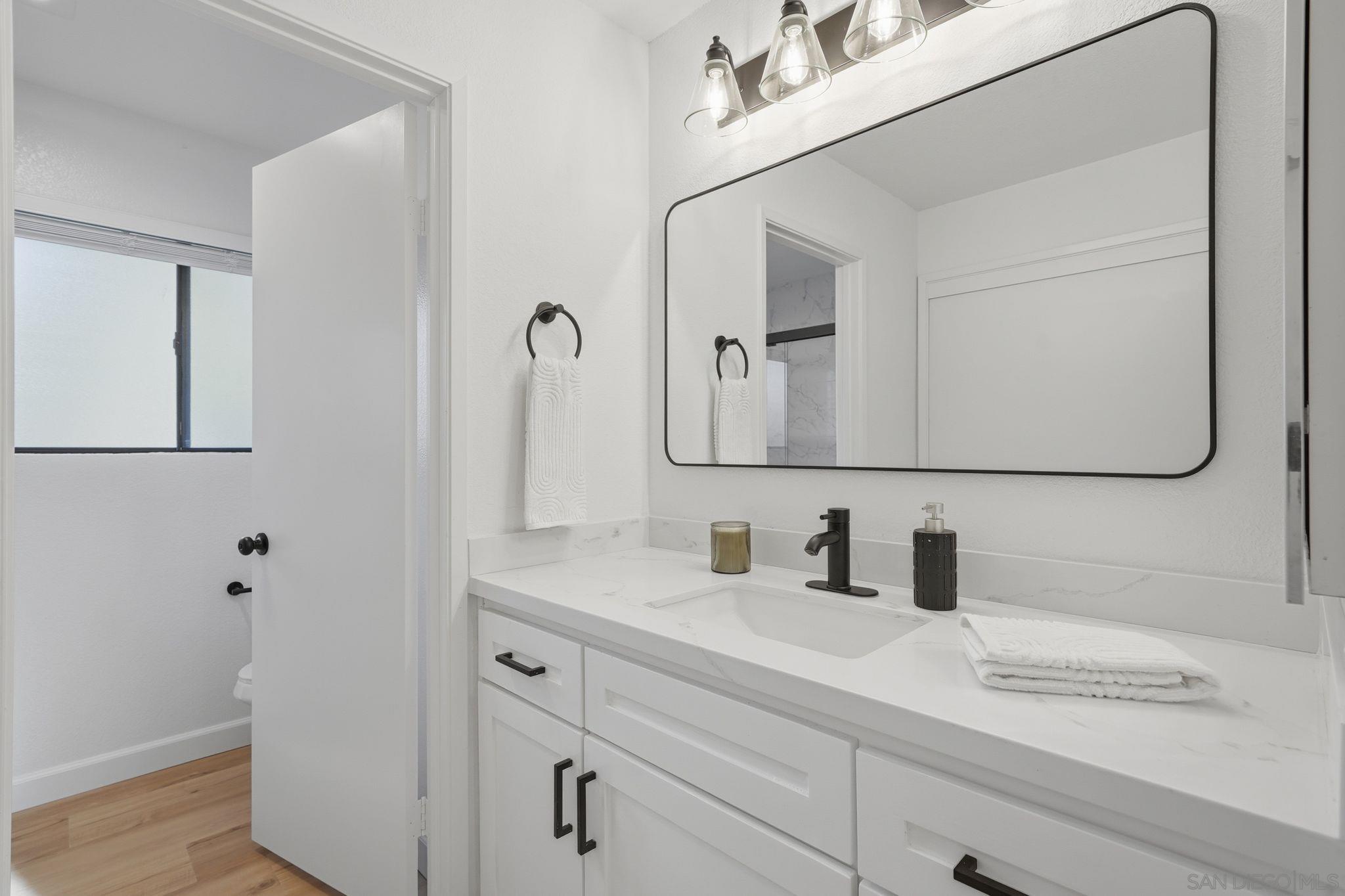 Detail Gallery Image 29 of 47 For 10450  Ridgewater Ln, San Diego,  CA 92131 - 2 Beds | 2/1 Baths