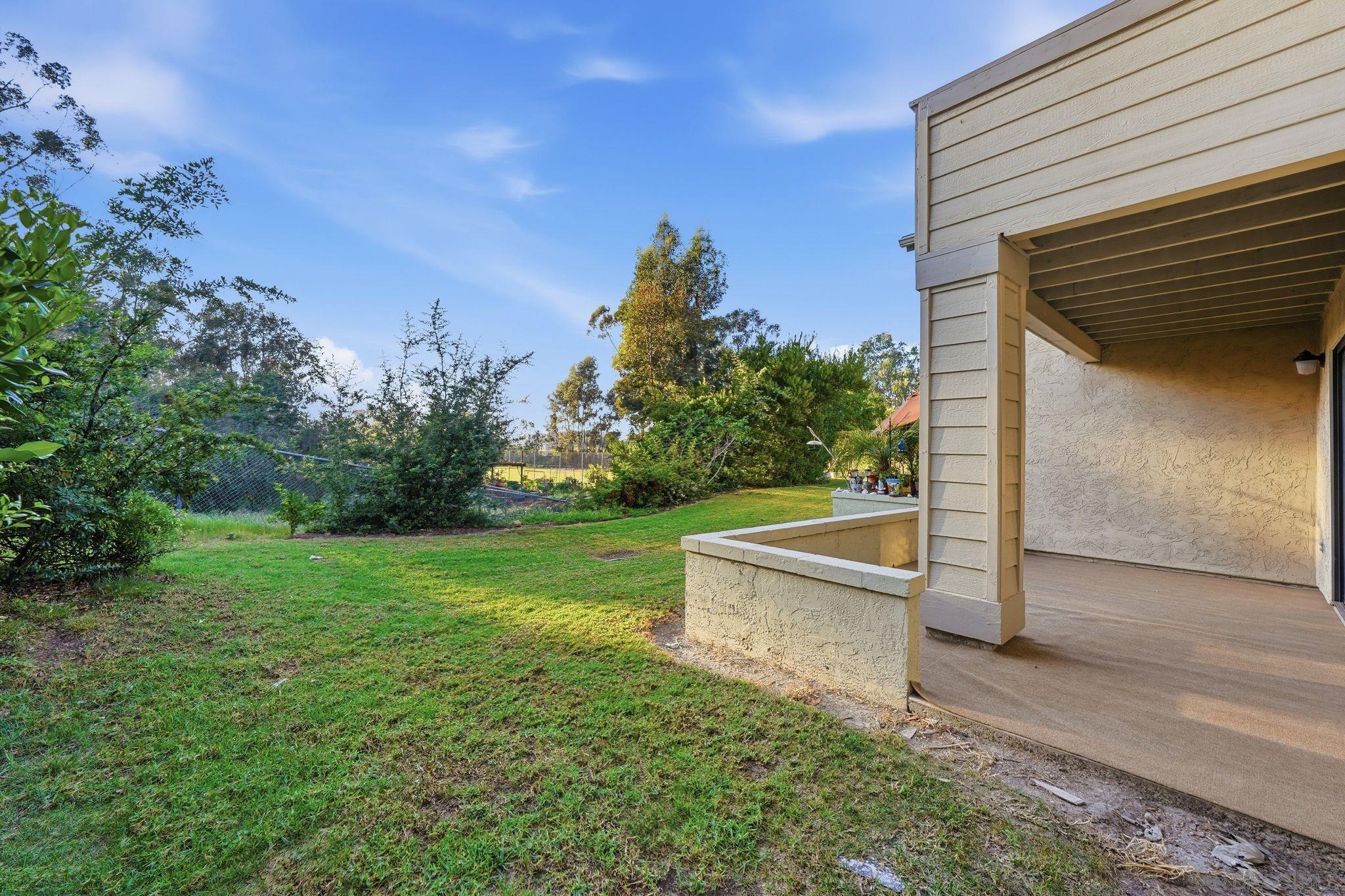 Detail Gallery Image 32 of 47 For 10450  Ridgewater Ln, San Diego,  CA 92131 - 2 Beds | 2/1 Baths