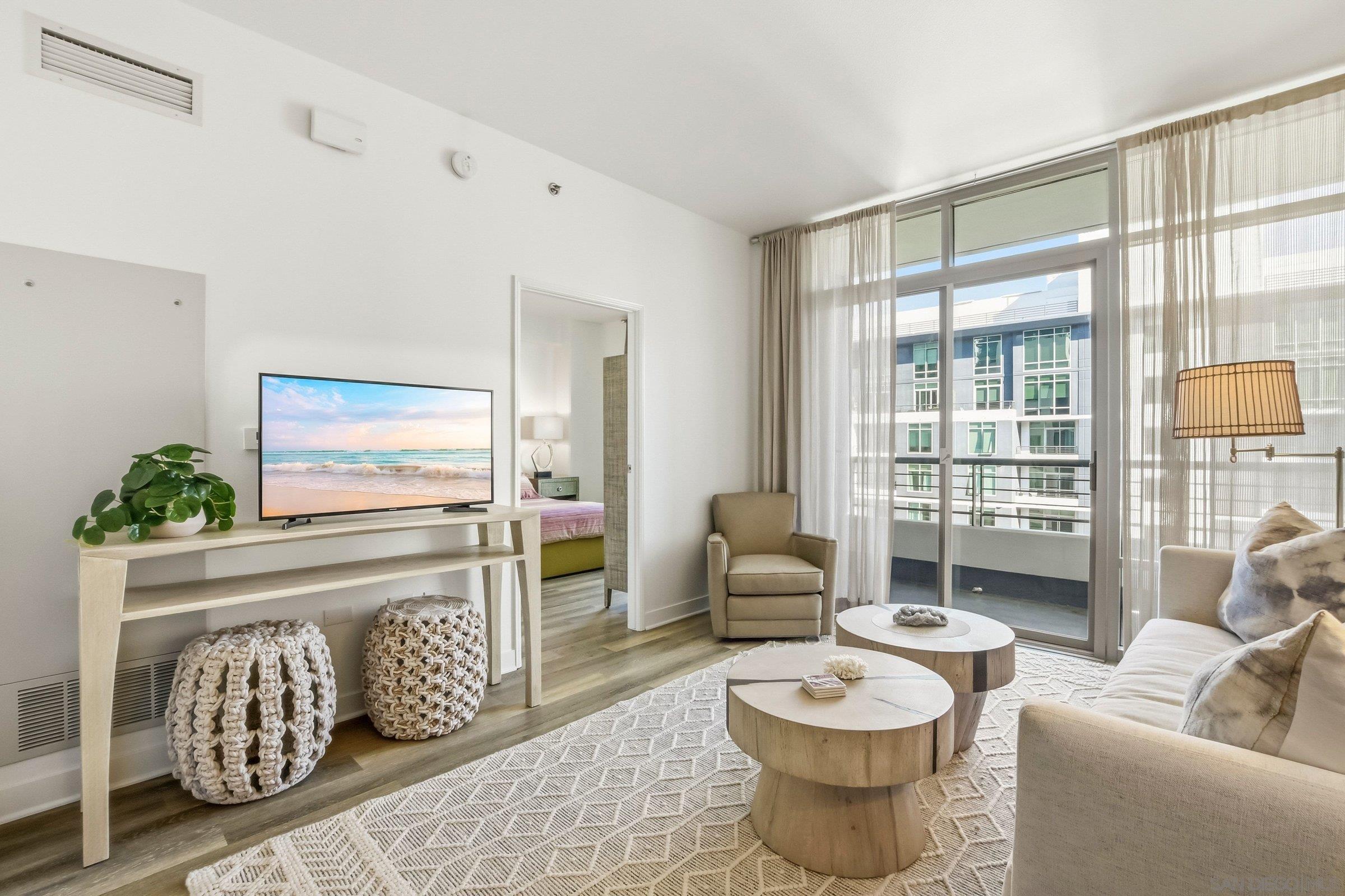 Detail Gallery Image 2 of 37 For 425 W Beech  #1607,  San Diego,  CA 92101 - 1 Beds | 1 Baths