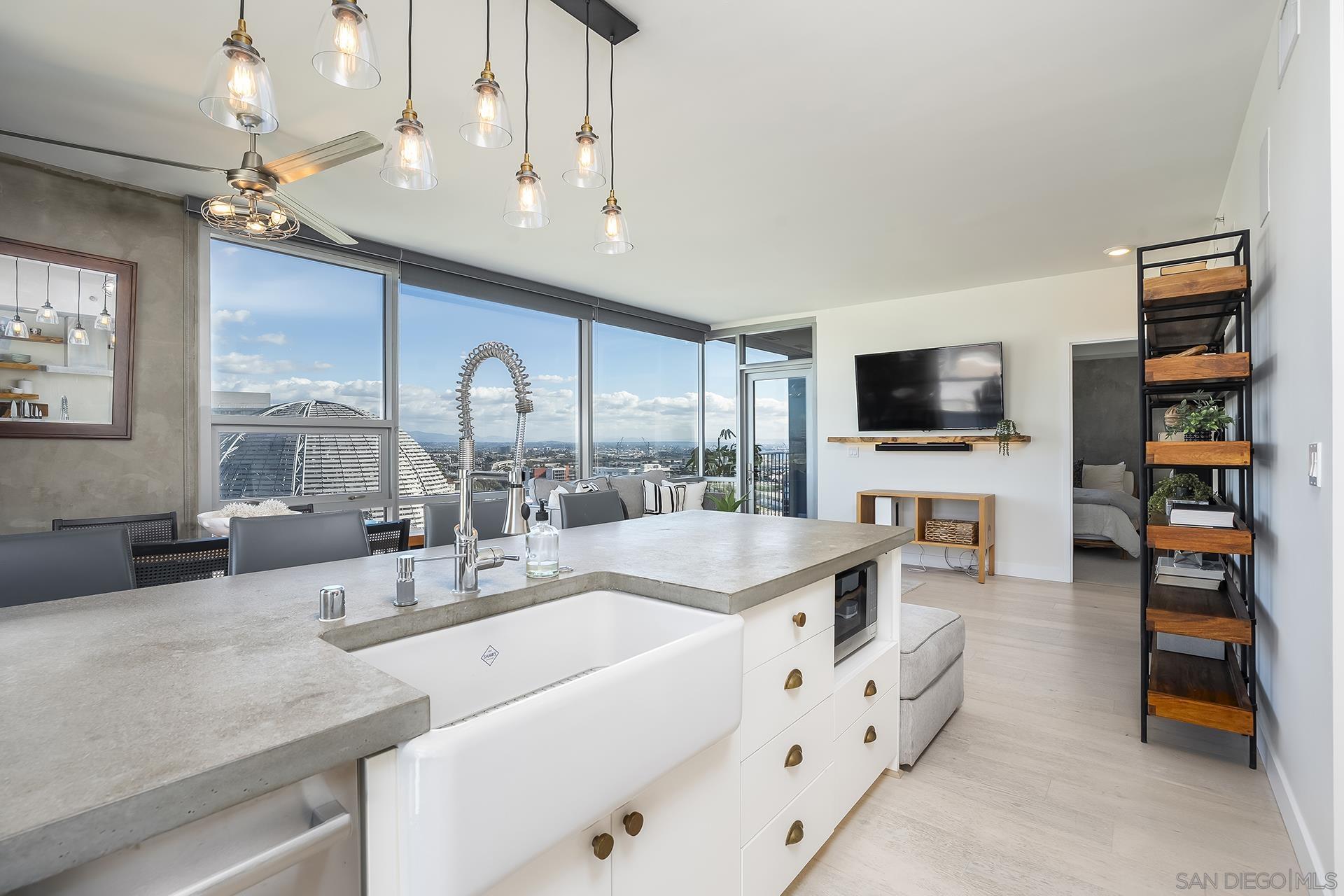 Detail Gallery Image 21 of 75 For 321  10th Ave  #2101,  San Diego,  CA 92101 - 2 Beds | 2 Baths
