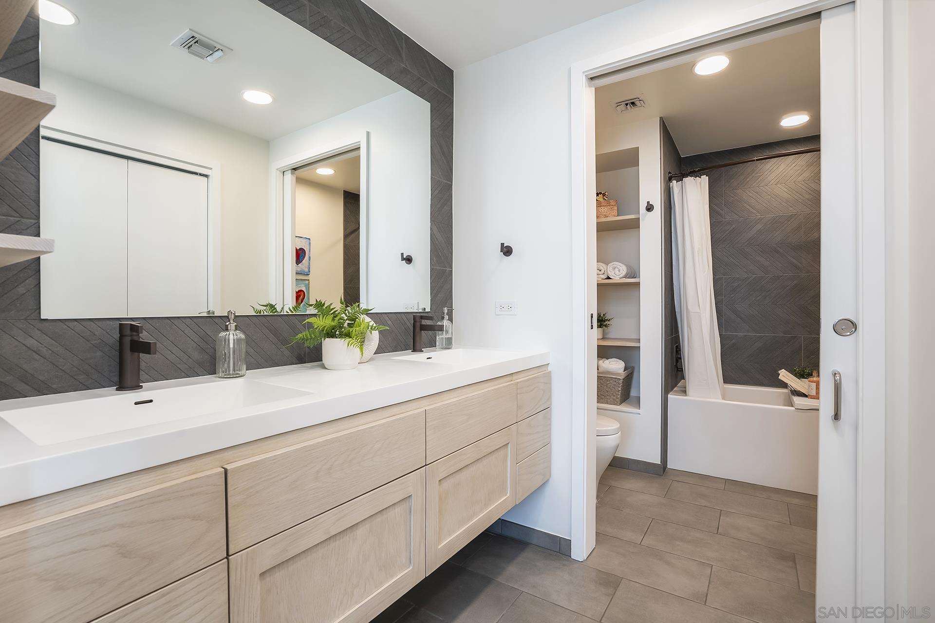Detail Gallery Image 25 of 75 For 321  10th Ave  #2101,  San Diego,  CA 92101 - 2 Beds | 2 Baths