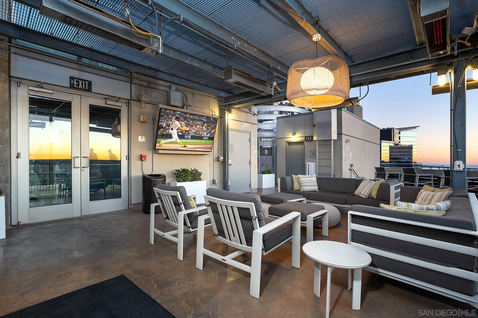 Detail Gallery Image 45 of 75 For 321  10th Ave  #2101,  San Diego,  CA 92101 - 2 Beds | 2 Baths