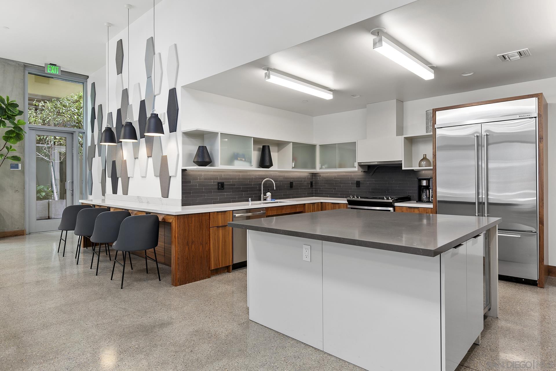 Detail Gallery Image 66 of 75 For 321  10th Ave  #2101,  San Diego,  CA 92101 - 2 Beds | 2 Baths