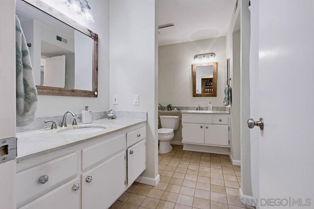 Detail Gallery Image 25 of 39 For 1953  Wellington Lane  #5,  Vista,  CA 92081 - 2 Beds | 1/1 Baths