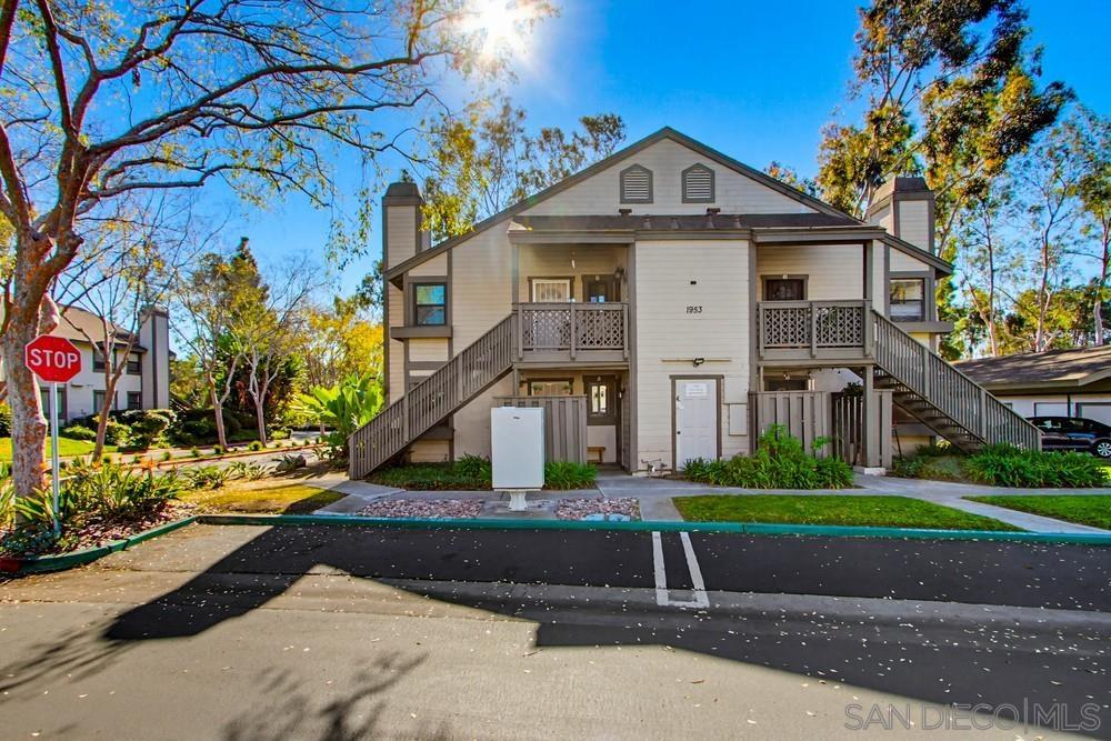 Detail Gallery Image 28 of 39 For 1953  Wellington Lane  #5,  Vista,  CA 92081 - 2 Beds | 1/1 Baths