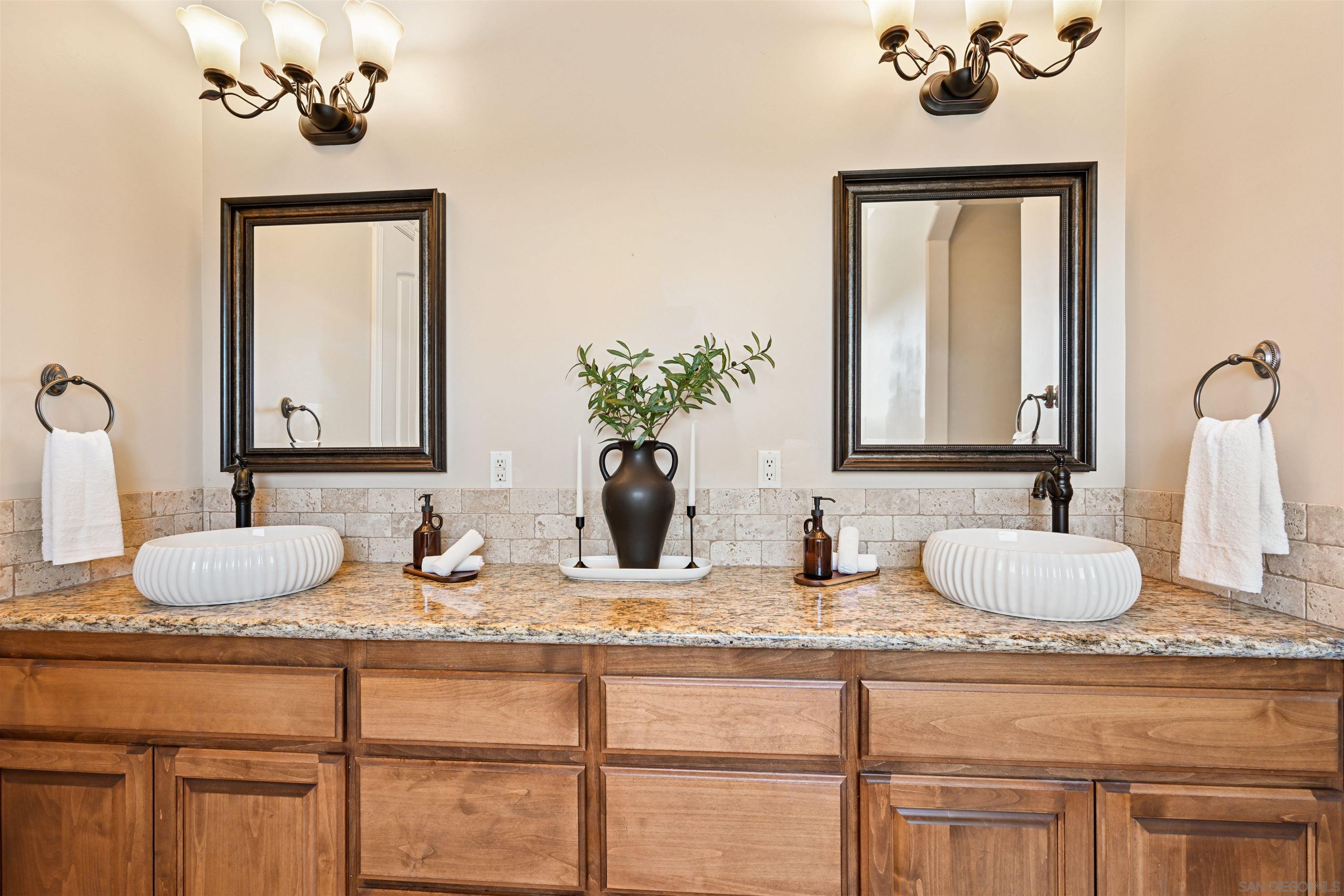 Detail Gallery Image 18 of 42 For 17660  Saint Andrews, Poway,  CA 92064 - 4 Beds | 3/1 Baths