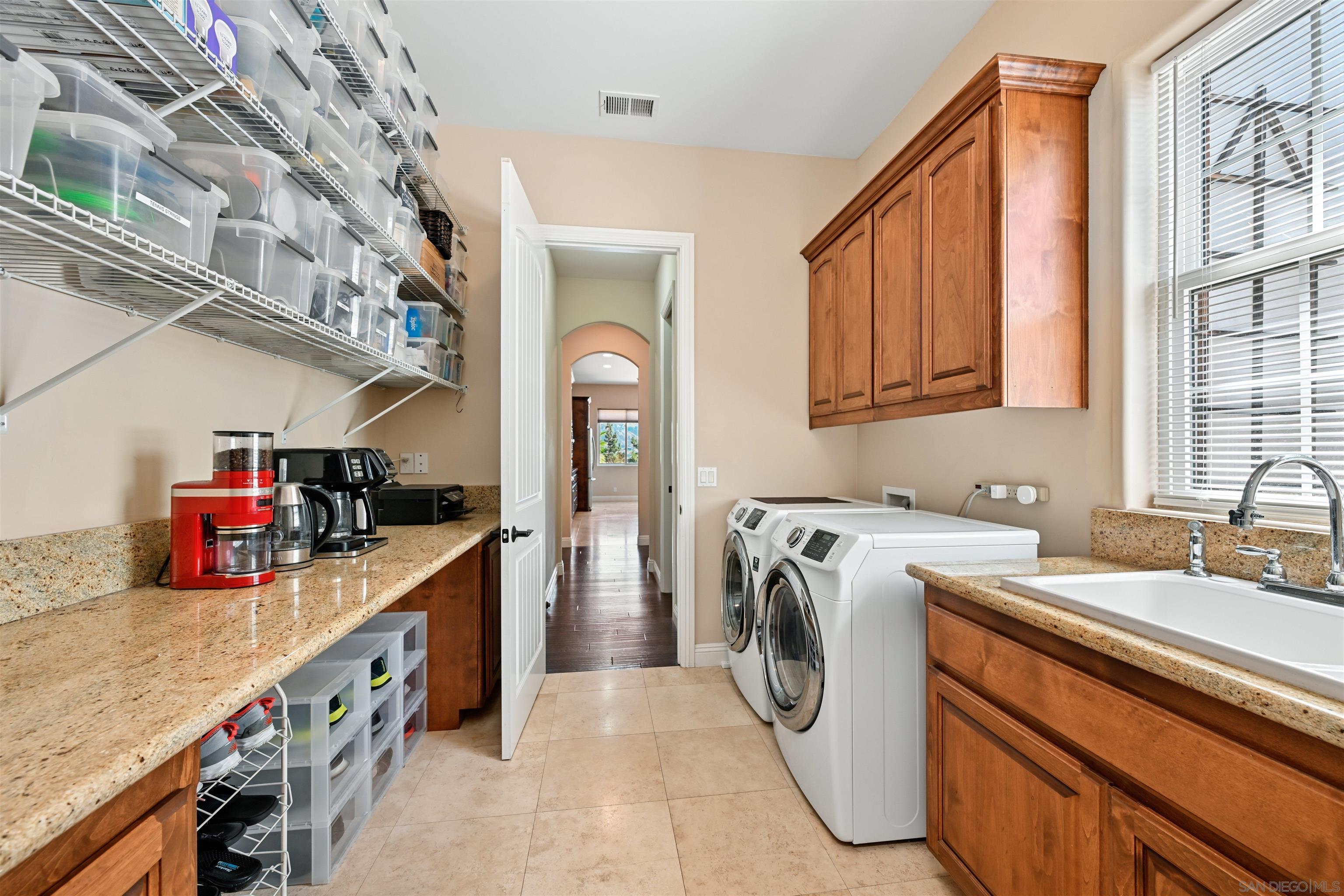 Detail Gallery Image 26 of 42 For 17660  Saint Andrews, Poway,  CA 92064 - 4 Beds | 3/1 Baths