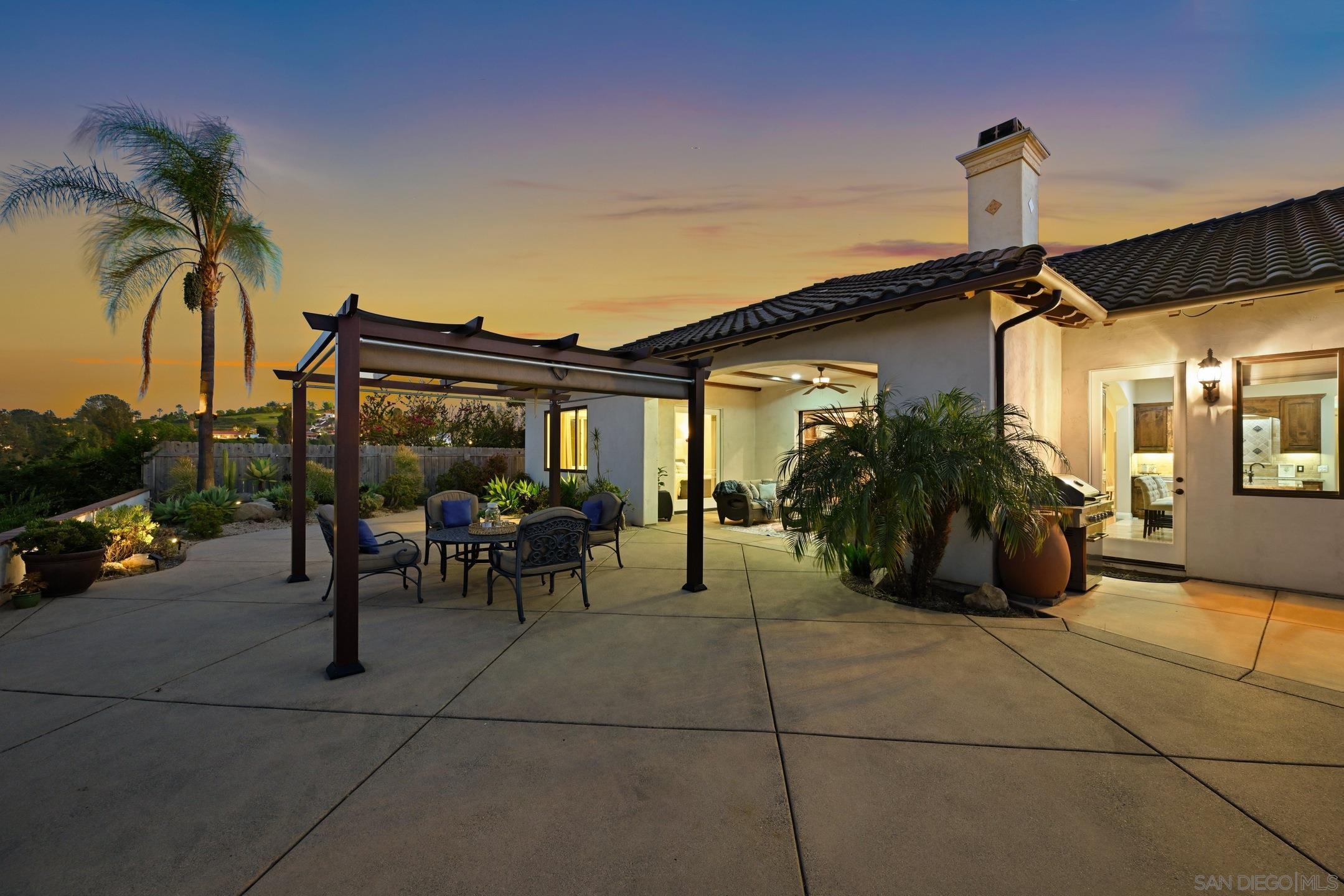 Detail Gallery Image 40 of 42 For 17660  Saint Andrews, Poway,  CA 92064 - 4 Beds | 3/1 Baths