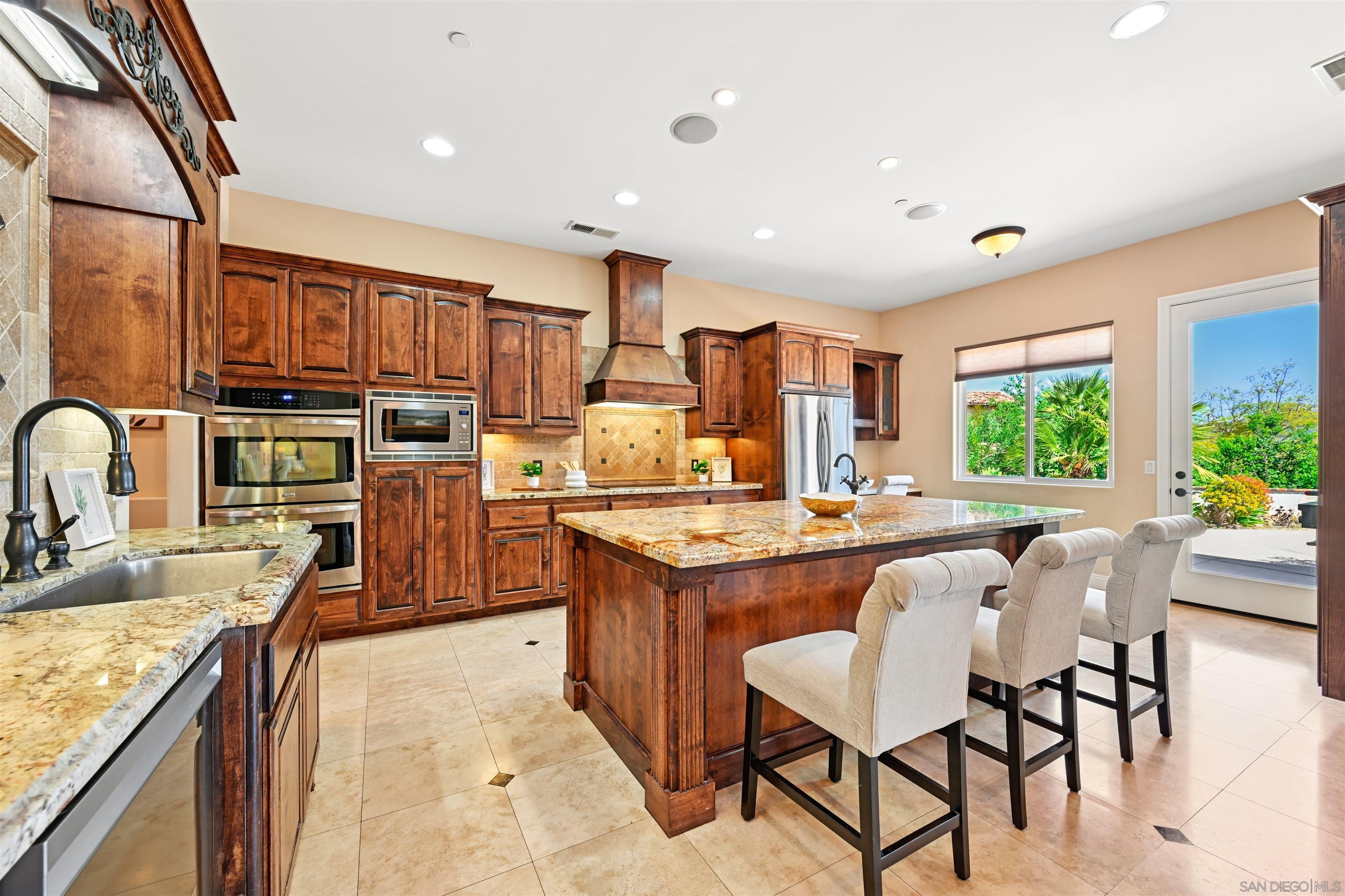 Detail Gallery Image 10 of 42 For 17660  Saint Andrews, Poway,  CA 92064 - 4 Beds | 3/1 Baths