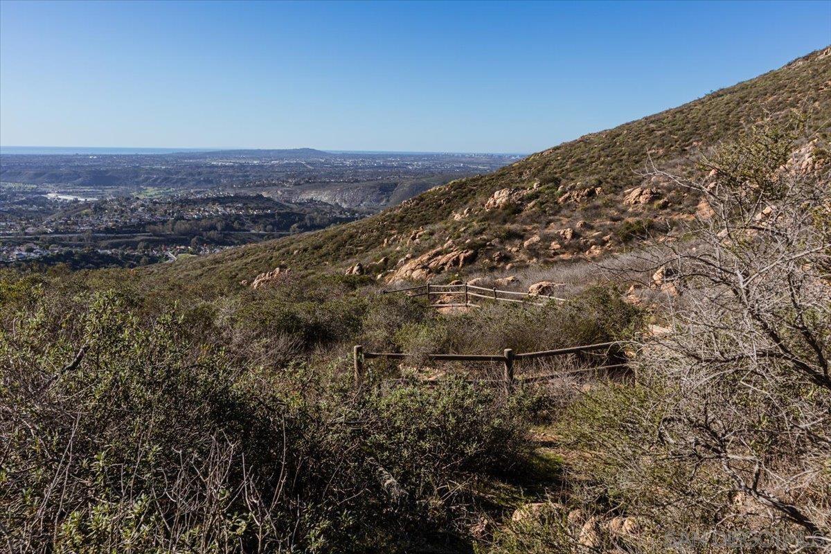 Detail Gallery Image 35 of 37 For 7835  Cowles Mountain Ct  #B38,  San Diego,  CA 92119 - 2 Beds | 2 Baths