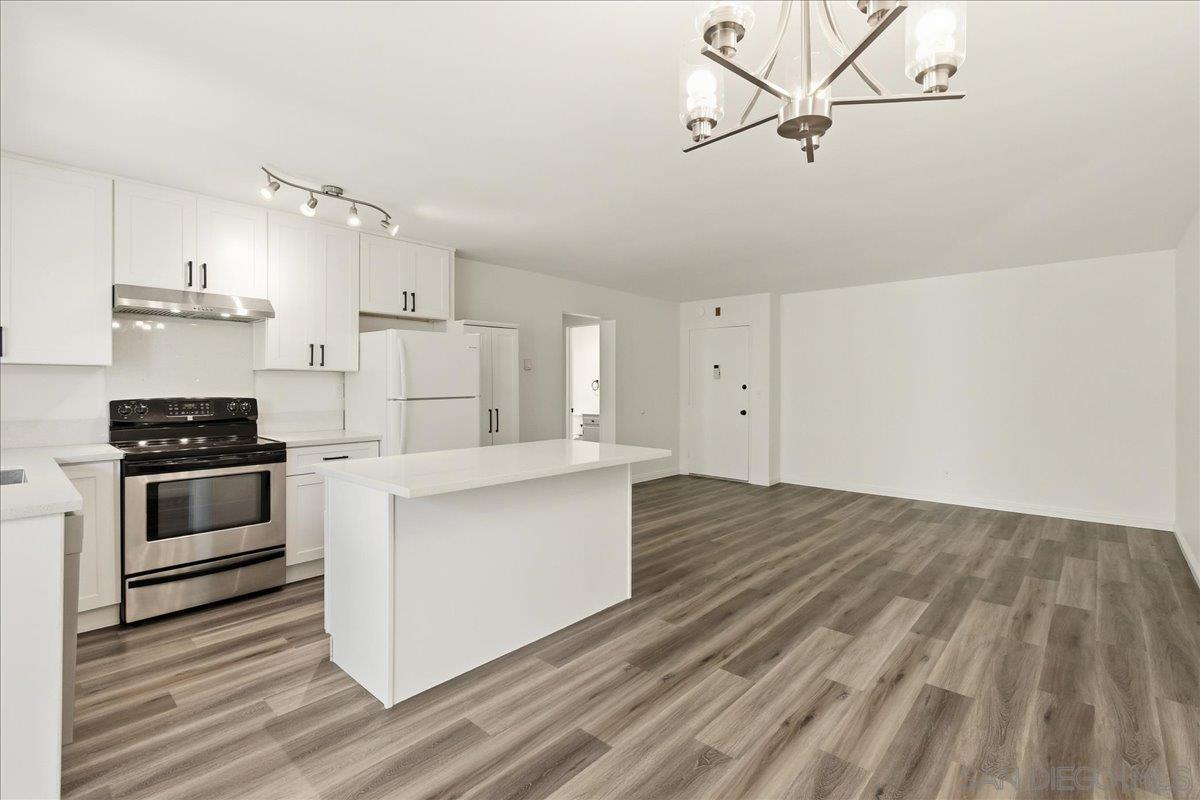 Detail Gallery Image 10 of 37 For 7835  Cowles Mountain Ct  #B38,  San Diego,  CA 92119 - 2 Beds | 2 Baths