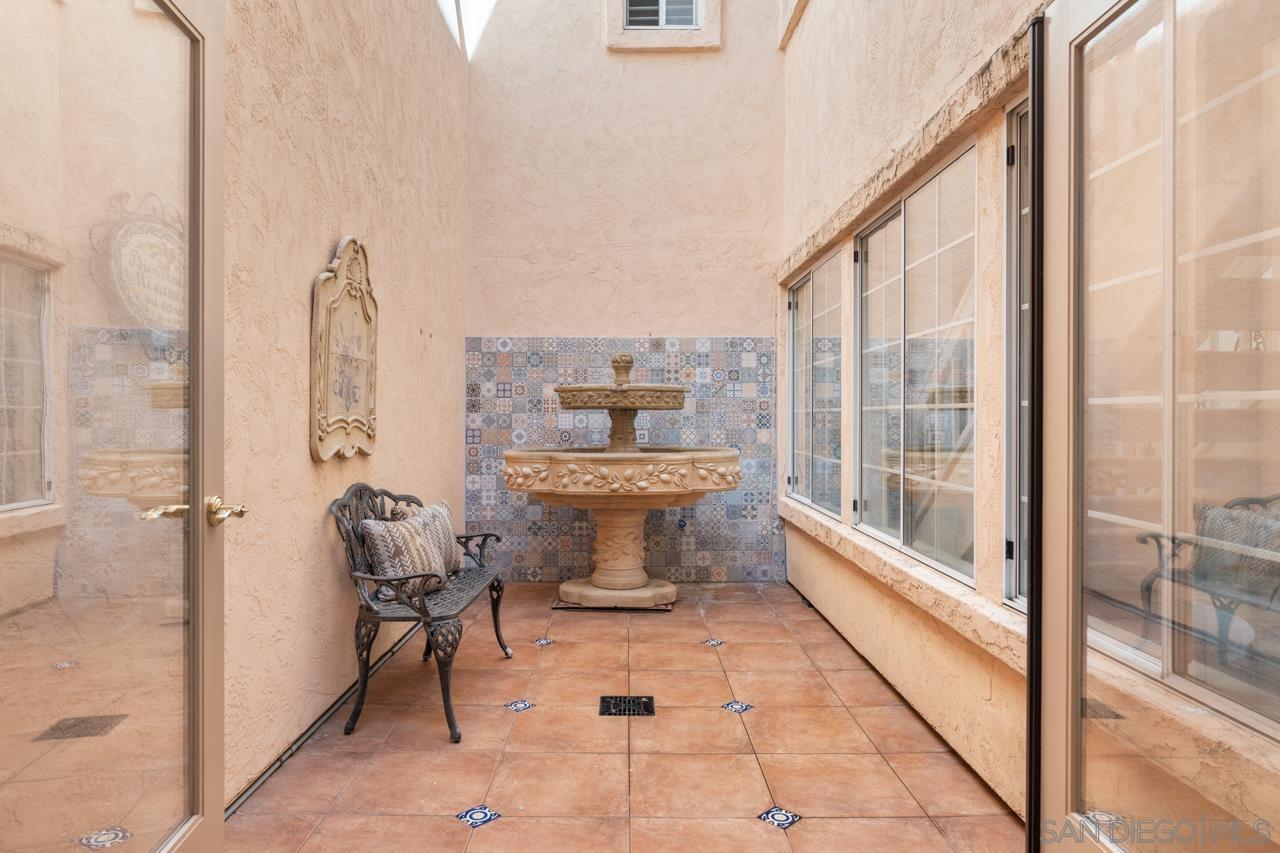 Detail Gallery Image 14 of 53 For 12135  Caminito Corriente, San Diego,  CA 92128 - 4 Beds | 3 Baths