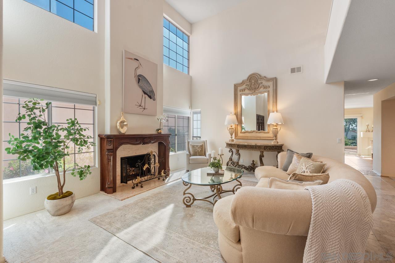 Detail Gallery Image 10 of 53 For 12135  Caminito Corriente, San Diego,  CA 92128 - 4 Beds | 3 Baths