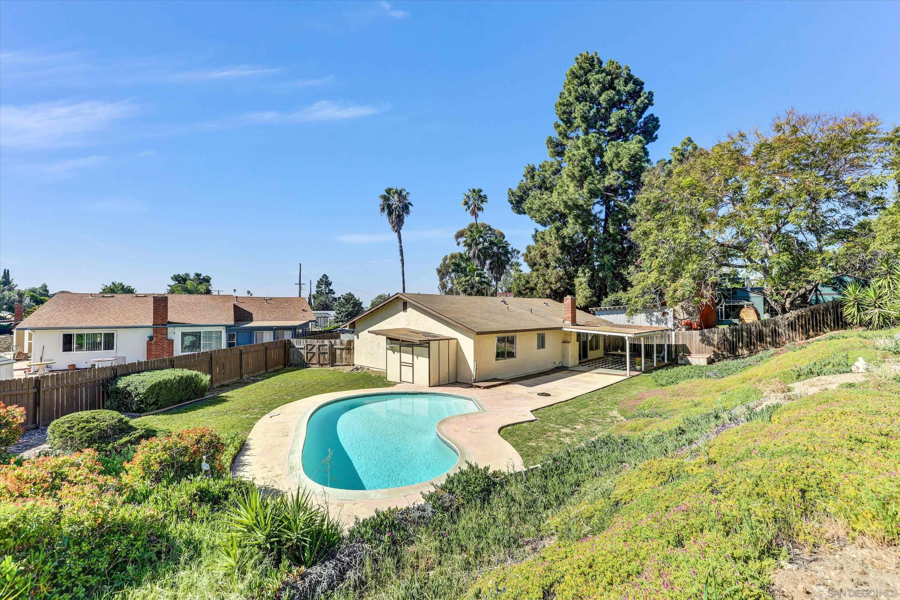 Detail Gallery Image 2 of 33 For 1495  Shipley, San Diego,  CA 92114 - 4 Beds | 2 Baths