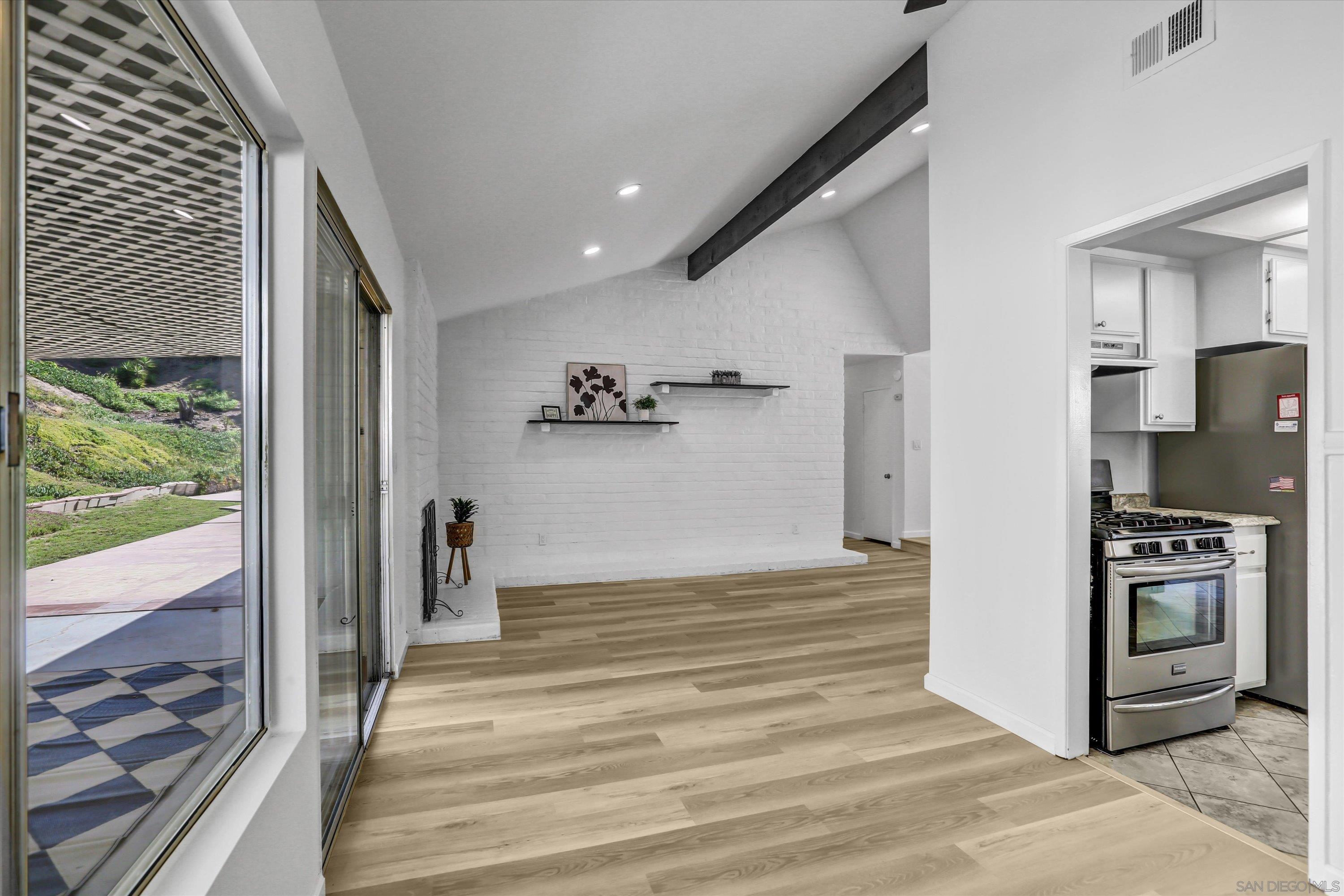 Detail Gallery Image 12 of 33 For 1495  Shipley, San Diego,  CA 92114 - 4 Beds | 2 Baths