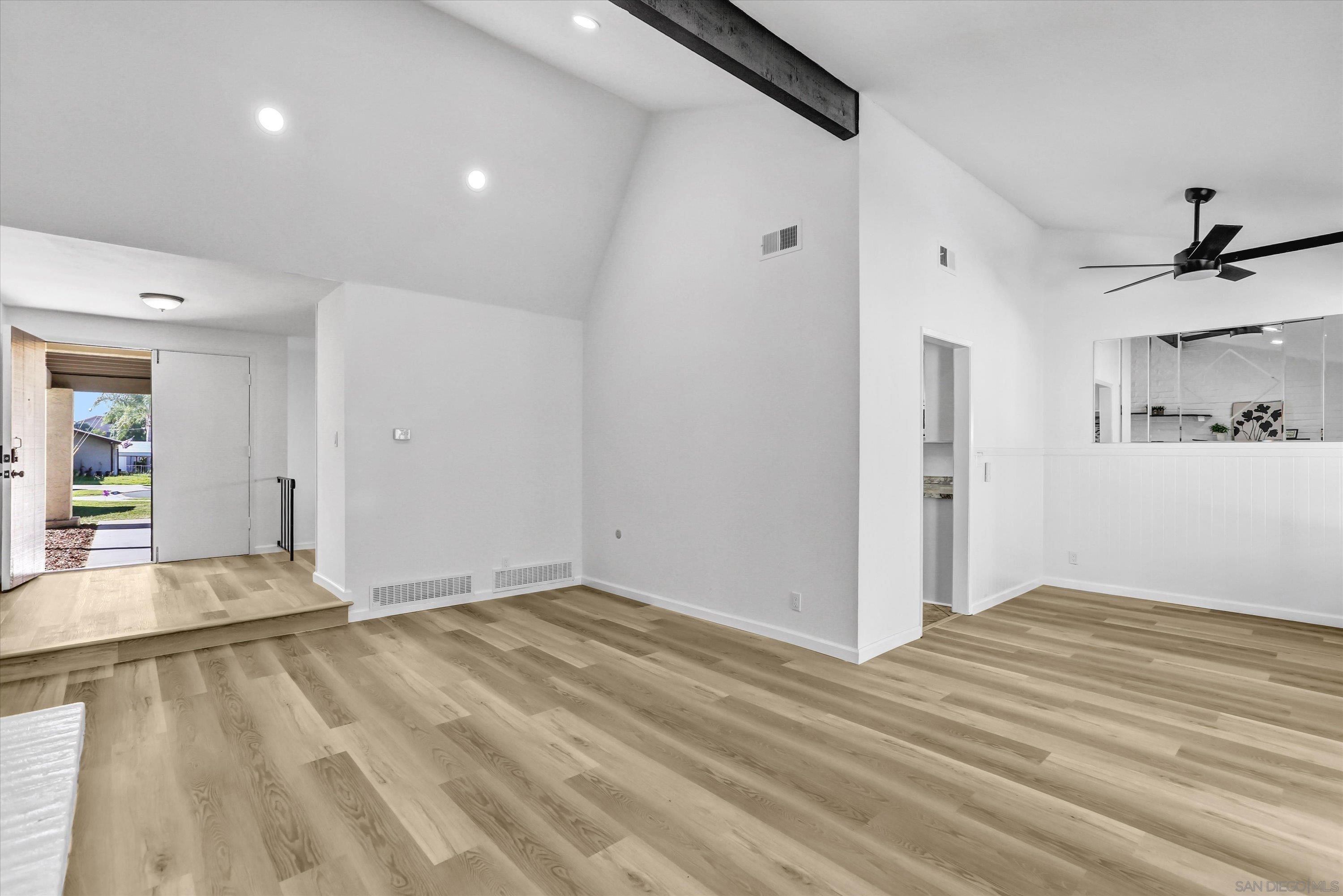 Detail Gallery Image 9 of 33 For 1495  Shipley, San Diego,  CA 92114 - 4 Beds | 2 Baths