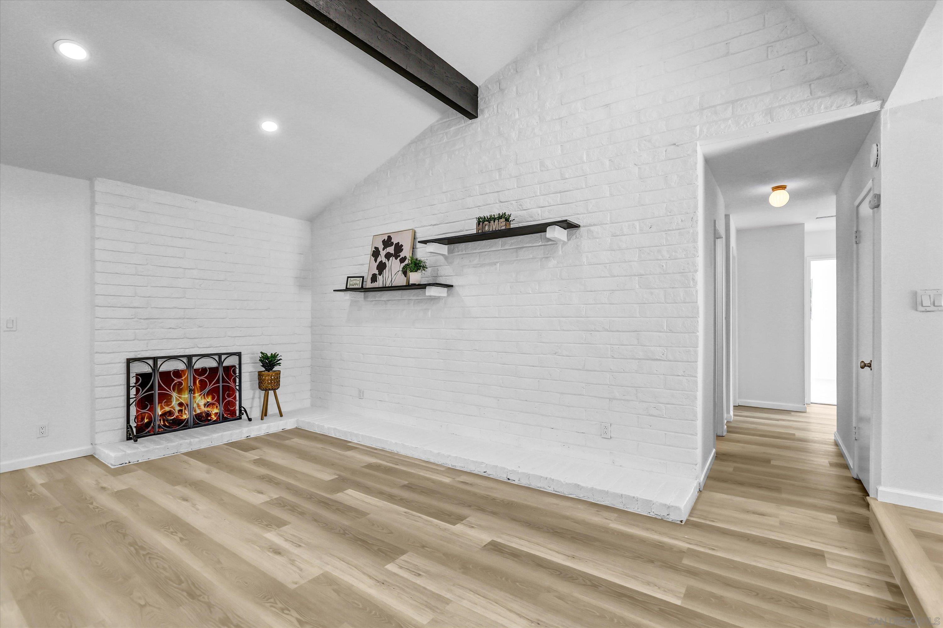 Detail Gallery Image 10 of 33 For 1495  Shipley, San Diego,  CA 92114 - 4 Beds | 2 Baths