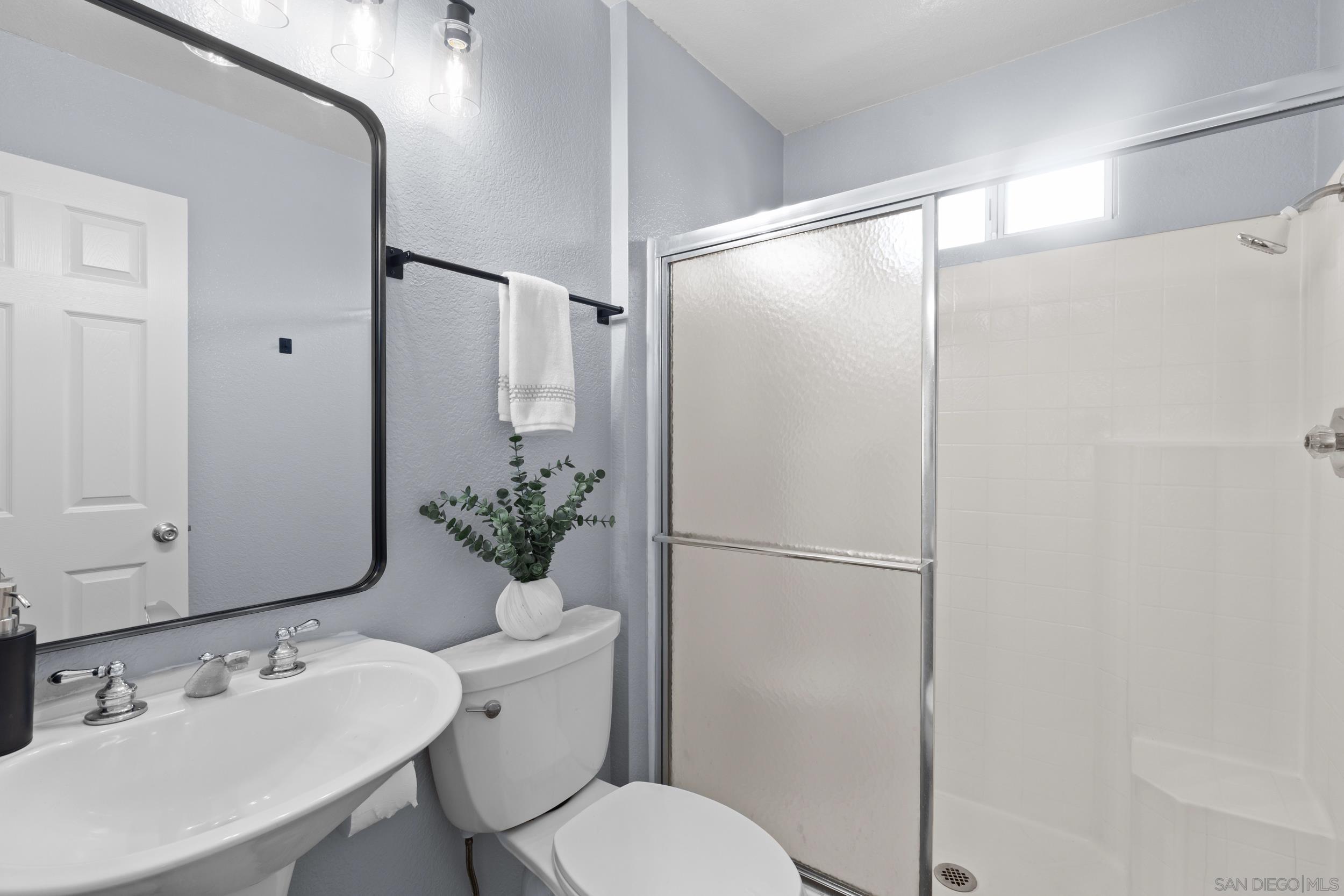 Detail Gallery Image 24 of 32 For 10050  Scripps Vista Way  #21,  San Diego,  CA 92131 - 3 Beds | 3 Baths