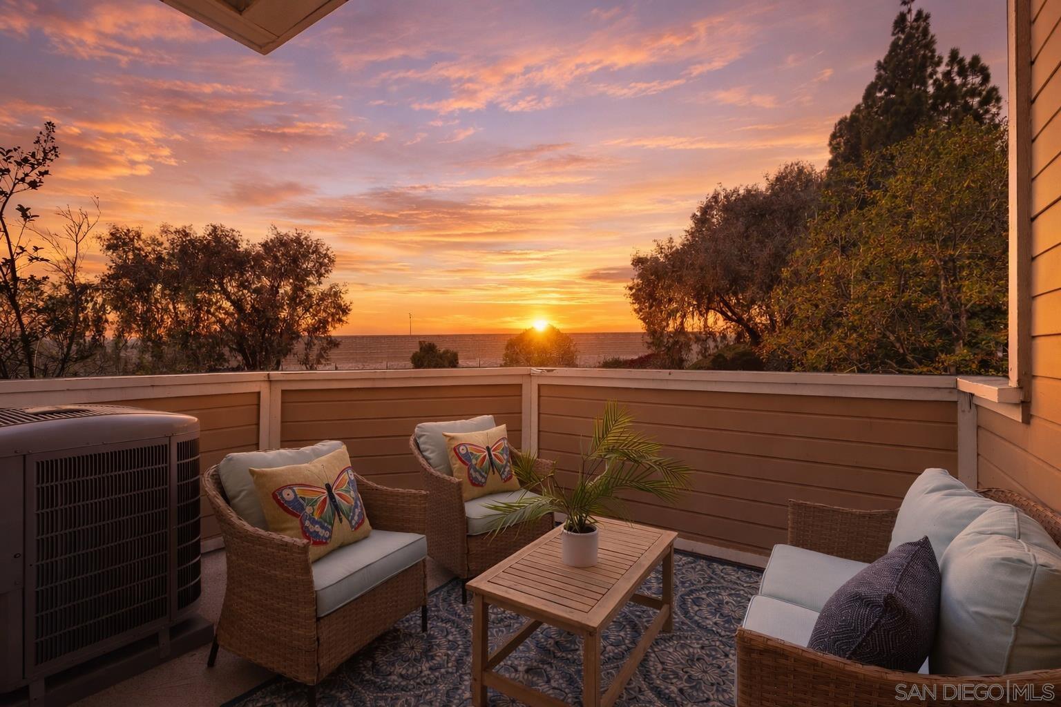 Detail Gallery Image 26 of 36 For 10050  Scripps Vista Way  #21,  San Diego,  CA 92131 - 3 Beds | 3 Baths