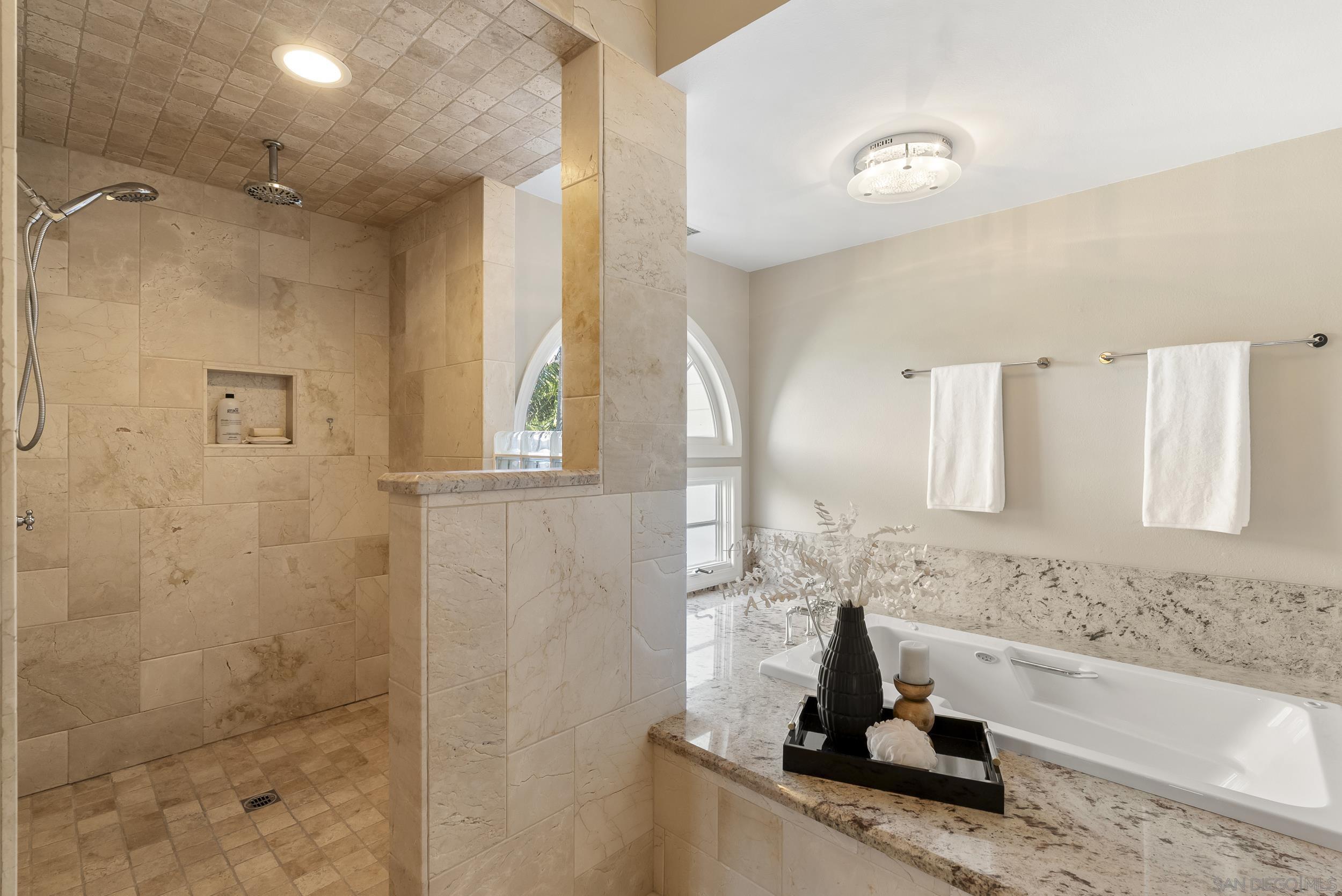 Detail Gallery Image 25 of 35 For 358  Belvedere St, La Jolla,  CA 92037 - 4 Beds | 4/1 Baths