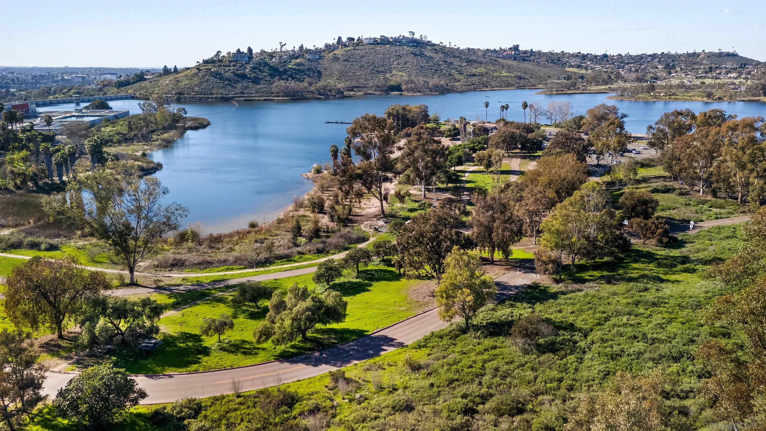 Detail Gallery Image 37 of 39 For 5700  Baltimore Dr  #202,  La Mesa,  CA 91942 - 2 Beds | 2/1 Baths