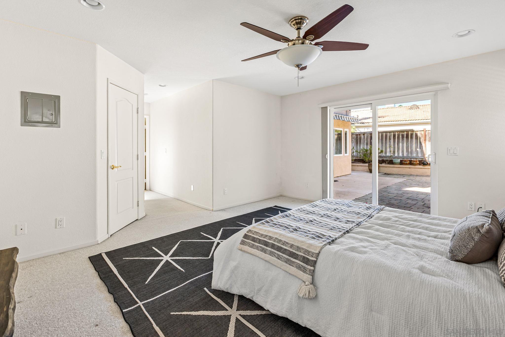 Detail Gallery Image 15 of 33 For 10941  Waterton Road, San Diego,  CA 92131 - 5 Beds | 4 Baths