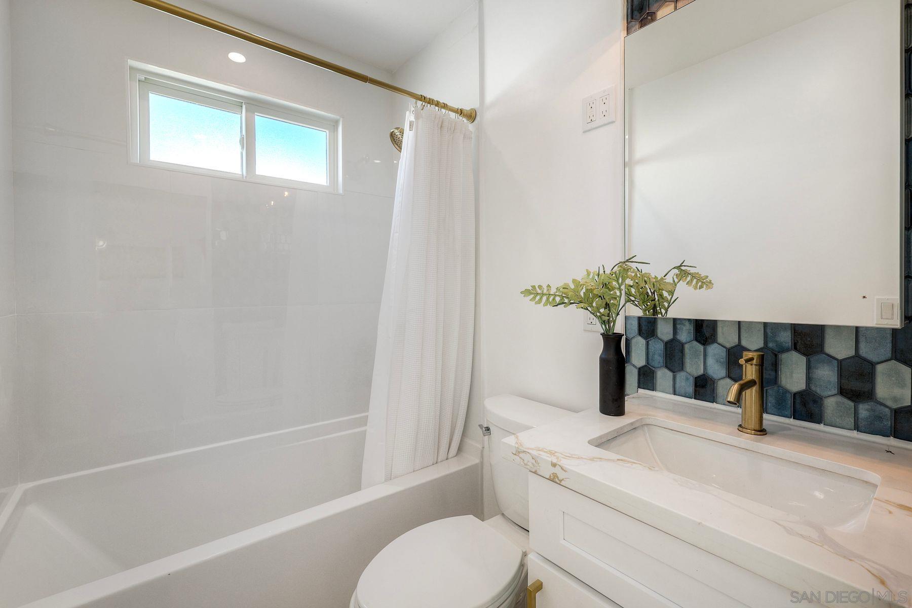 Detail Gallery Image 29 of 47 For 1226  8th St, Imperial Beach,  CA 91932 - 6 Beds | 4 Baths