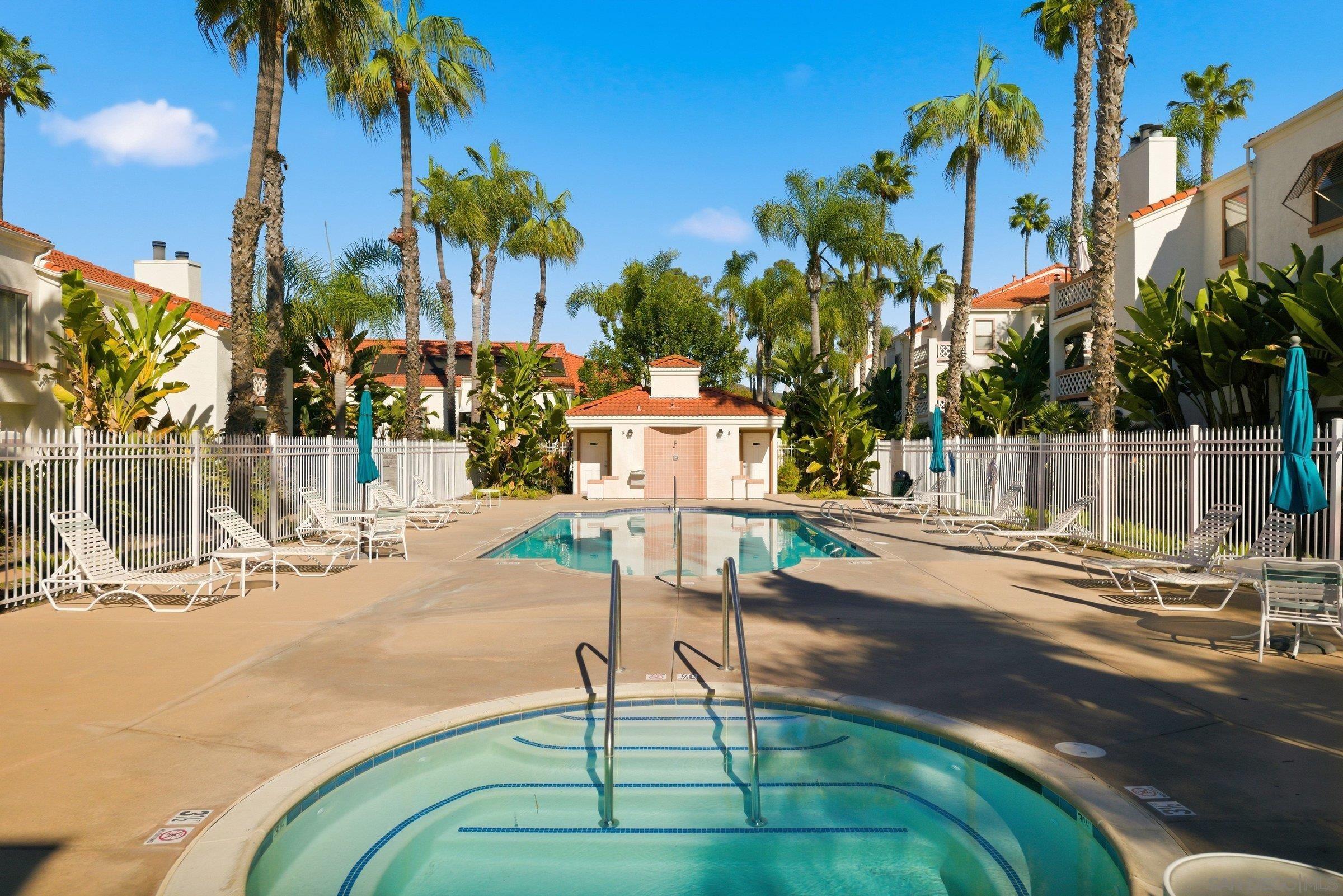 Detail Gallery Image 24 of 36 For 9454  Twin Trails Dr  #103,  San Diego,  CA 92129 - 3 Beds | 2 Baths