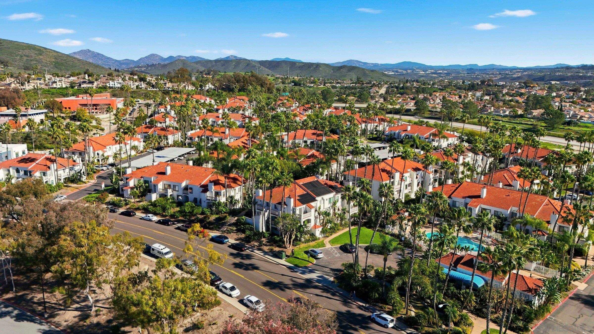 Detail Gallery Image 31 of 36 For 9454  Twin Trails Dr  #103,  San Diego,  CA 92129 - 3 Beds | 2 Baths