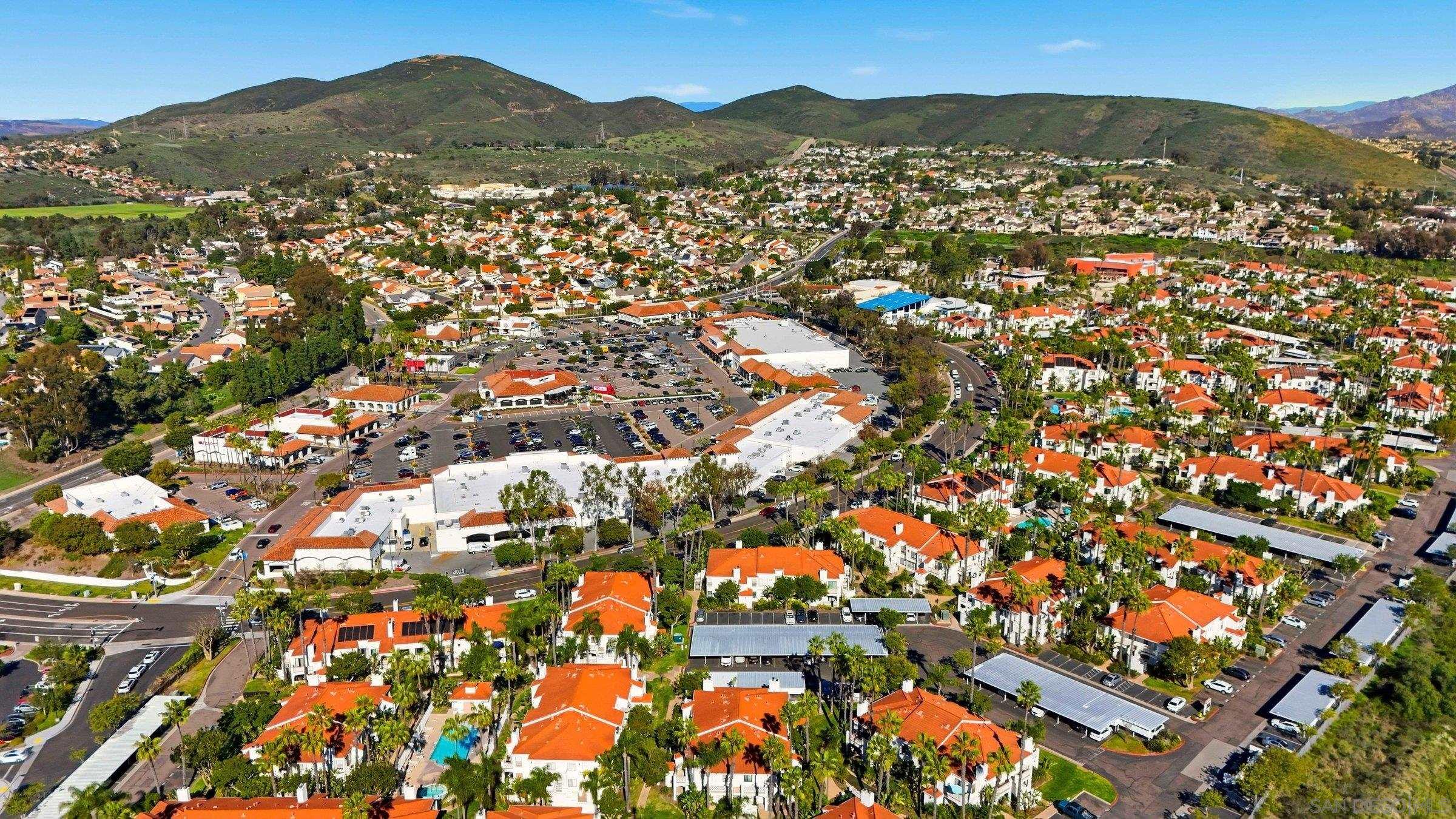 Detail Gallery Image 32 of 36 For 9454  Twin Trails Dr  #103,  San Diego,  CA 92129 - 3 Beds | 2 Baths