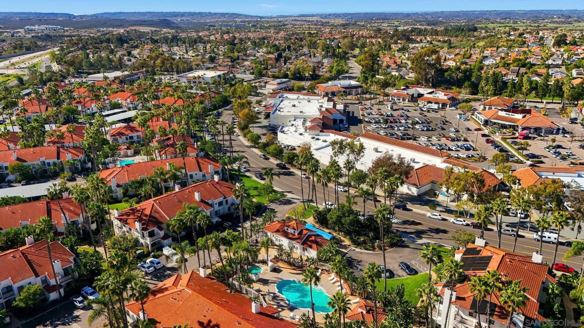 Detail Gallery Image 35 of 36 For 9454  Twin Trails Dr  #103,  San Diego,  CA 92129 - 3 Beds | 2 Baths