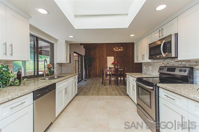 Front Image Thumbnail for SD260007097