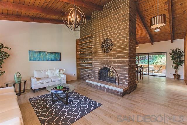 Detail Gallery Image 5 of 25 For 3211  via De Todos Santos, Fallbrook,  CA 92028 - 2 Beds | 2 Baths