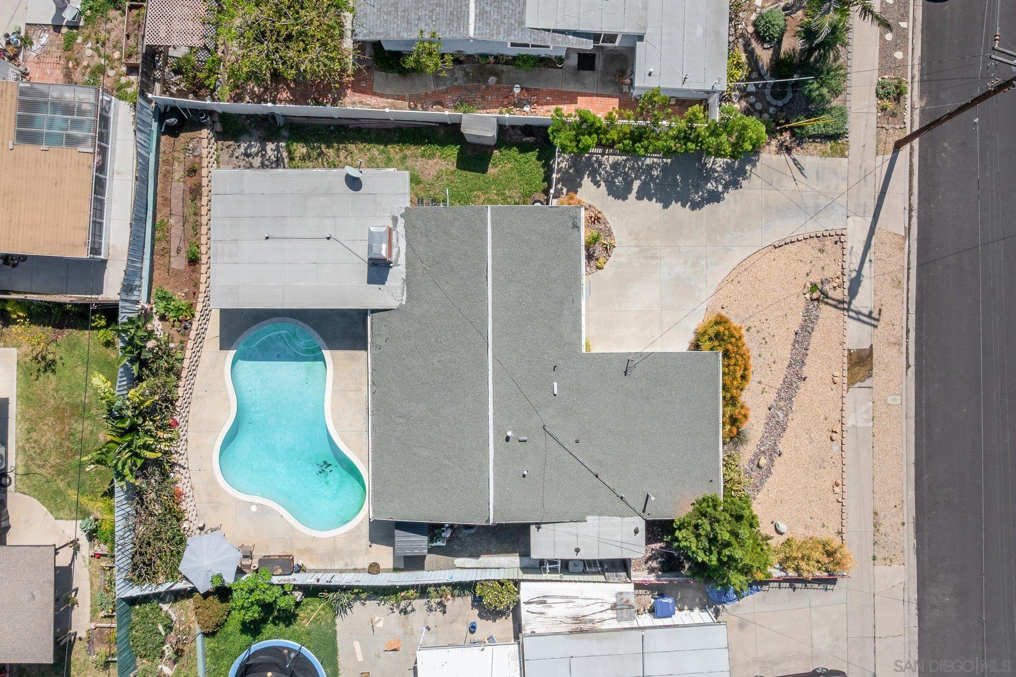 Detail Gallery Image 31 of 36 For 6353  Lake Albano Ave, San Diego,  CA 92119 - 3 Beds | 2 Baths