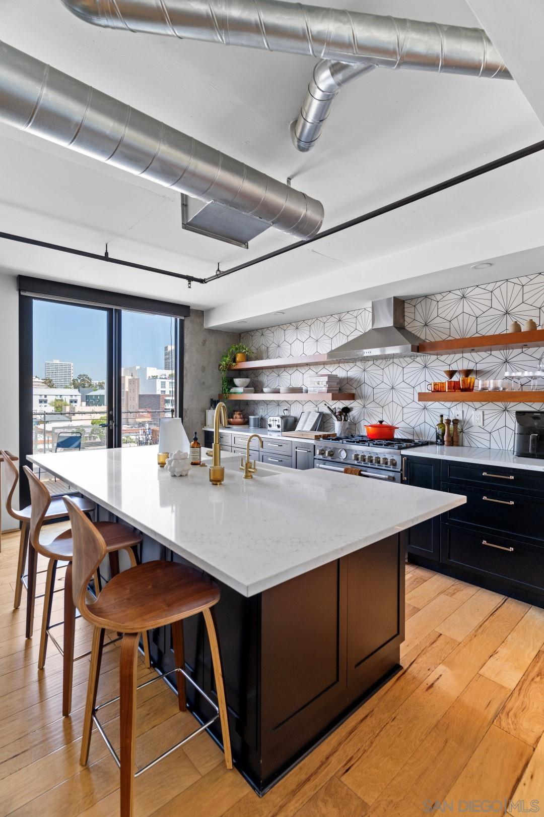 Detail Gallery Image 6 of 16 For 1780  Kettner  802, San Diego,  CA 92101 - 2 Beds | 2 Baths