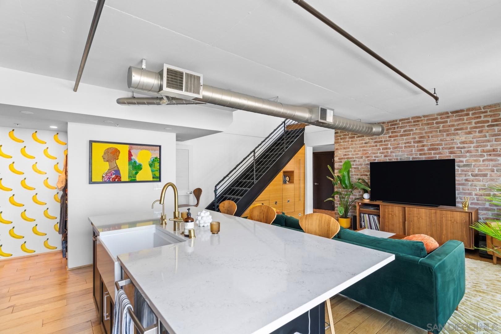 Detail Gallery Image 7 of 16 For 1780  Kettner  802, San Diego,  CA 92101 - 2 Beds | 2 Baths